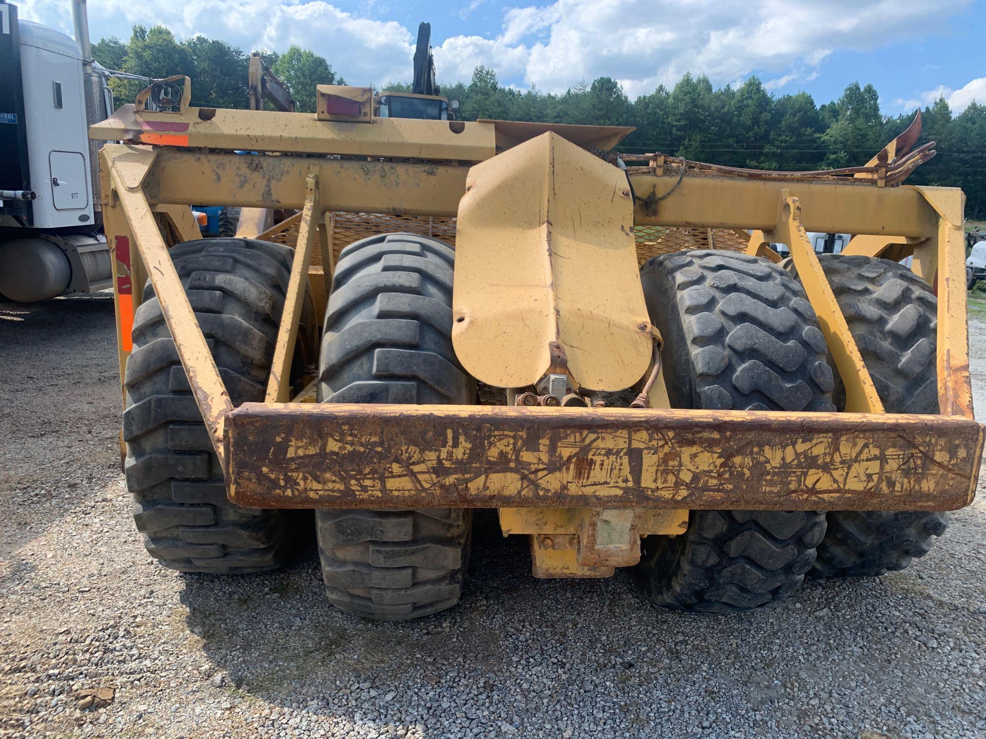 2002 John Deere 1810E Pull Scraper