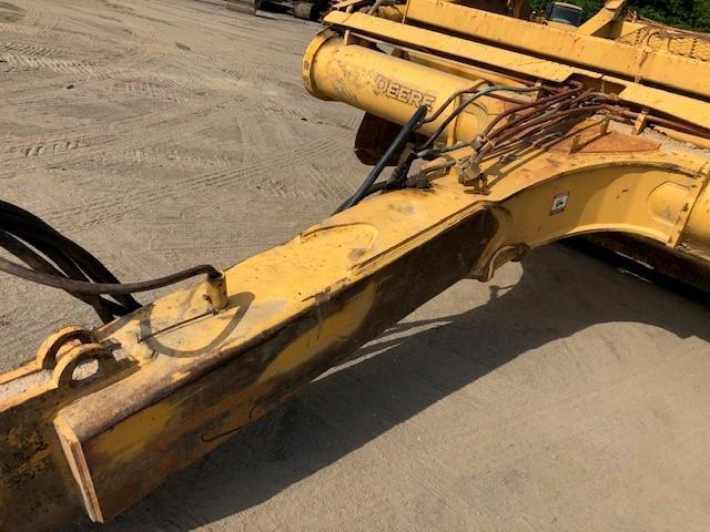 2002 John Deere 1810E Pull Scraper