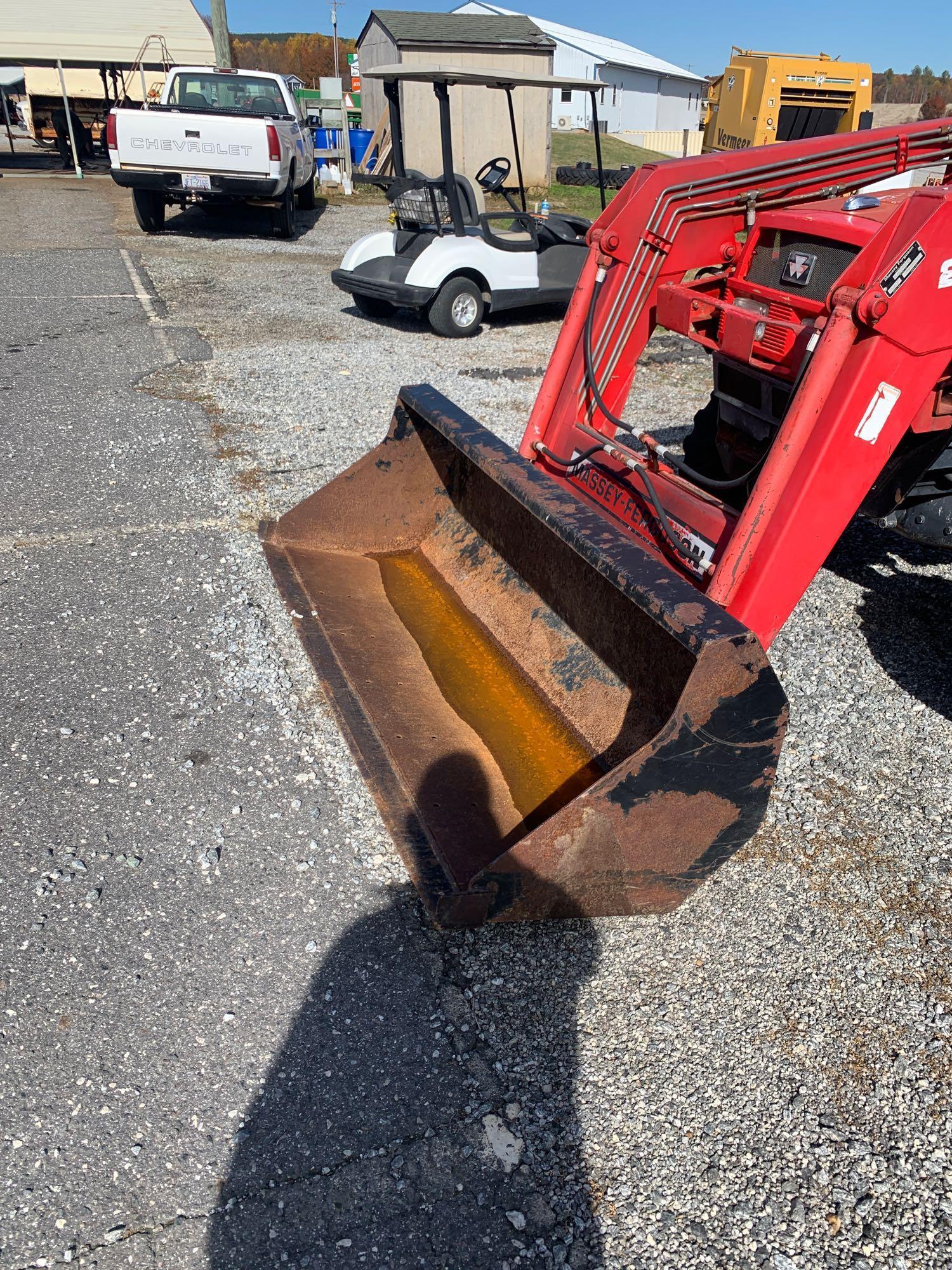 Massey Ferguson 1165 W/ MF 232 Loader 4WD