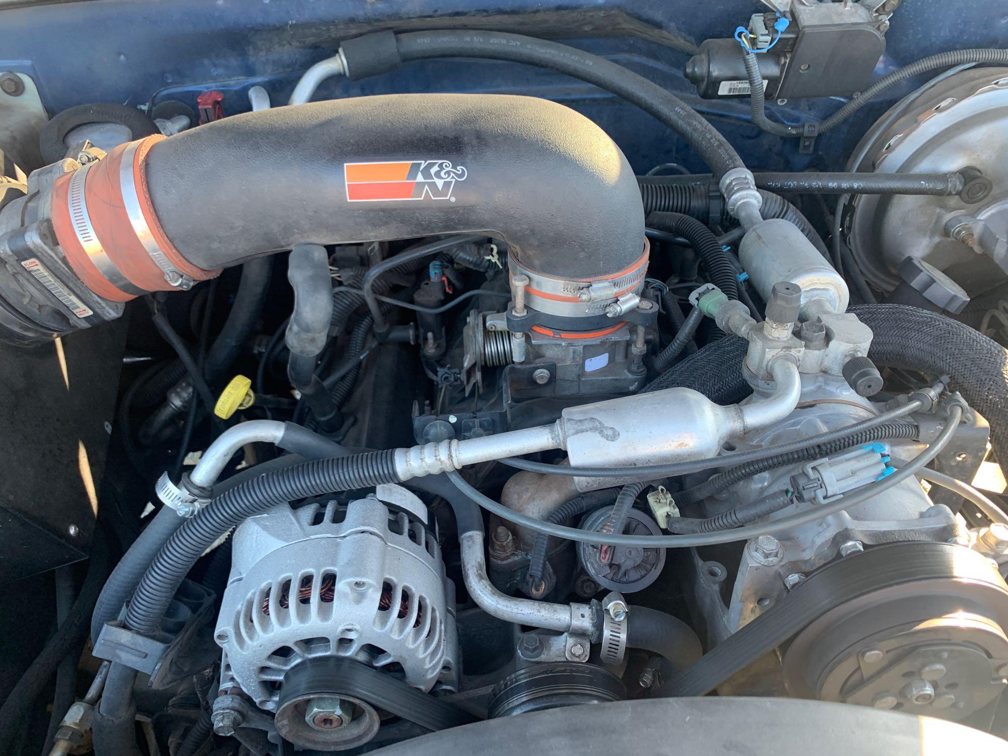 2000 Chevrolet Tahoe Sport Utility Vehicle
