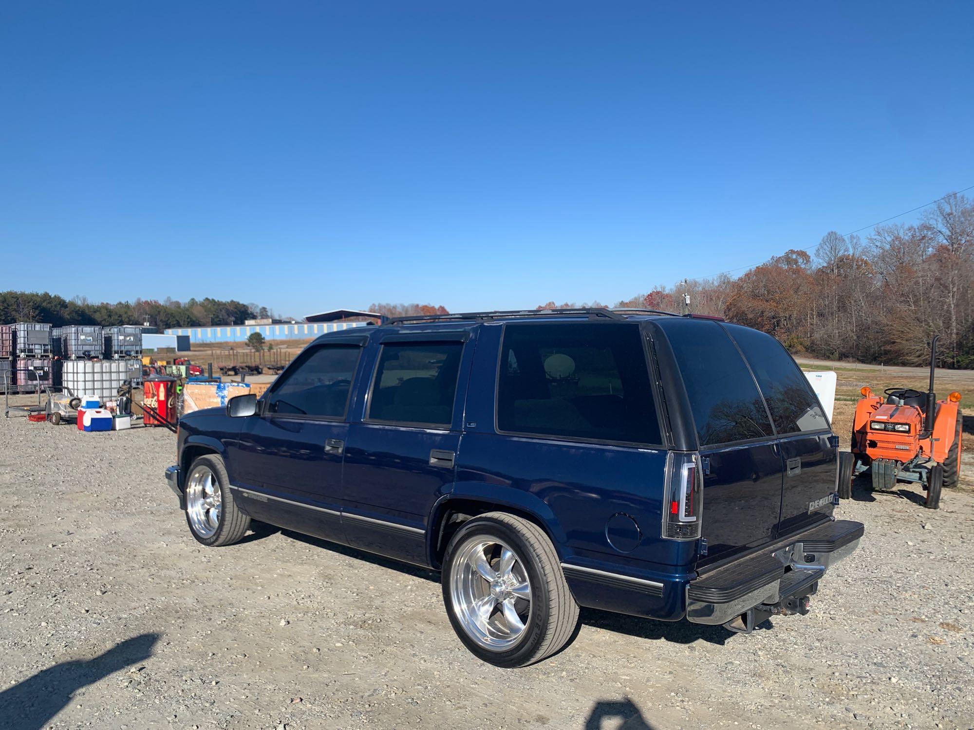 2000 Chevrolet Tahoe Sport Utility Vehicle