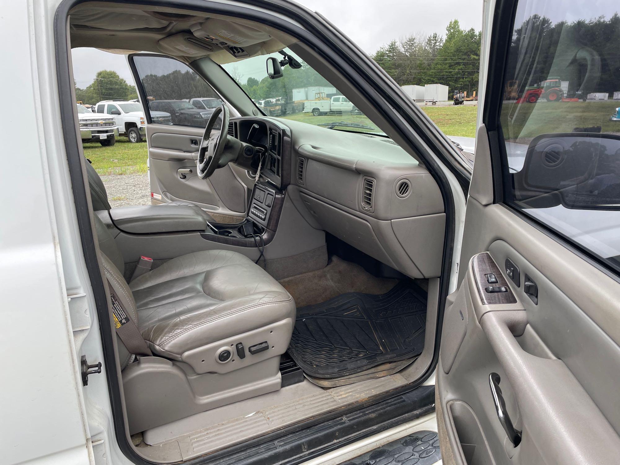 2004 GMC Yukon Denali