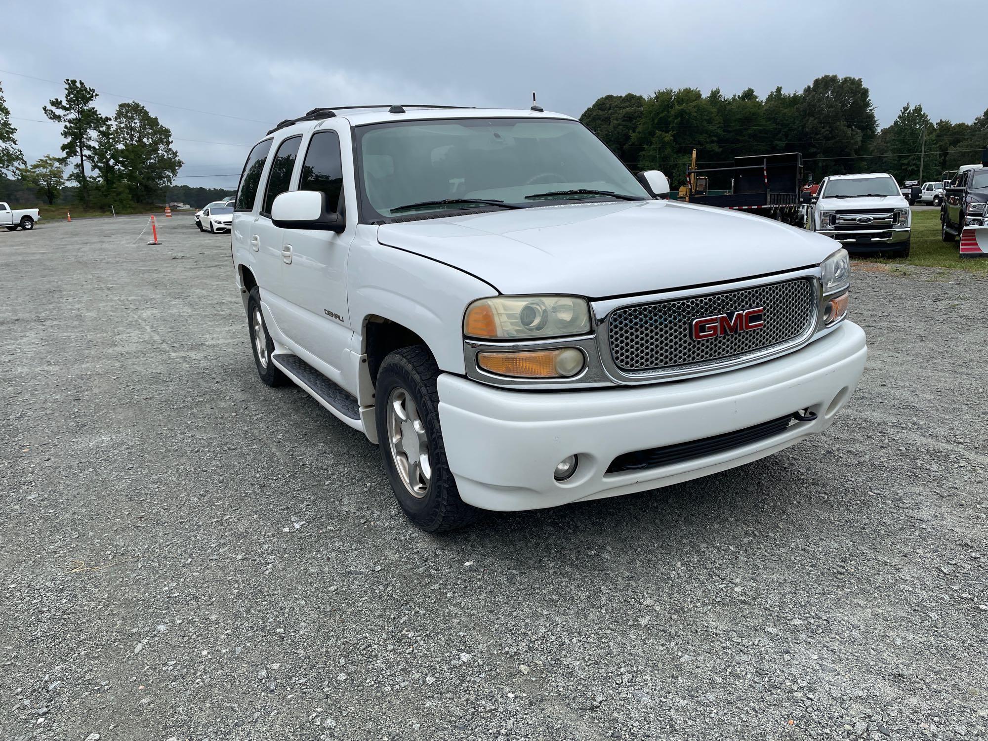 2004 GMC Yukon Denali