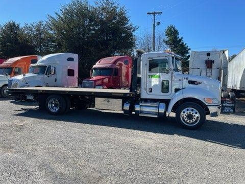 2016 Peterbilt PB337 S/A Rollback Truck