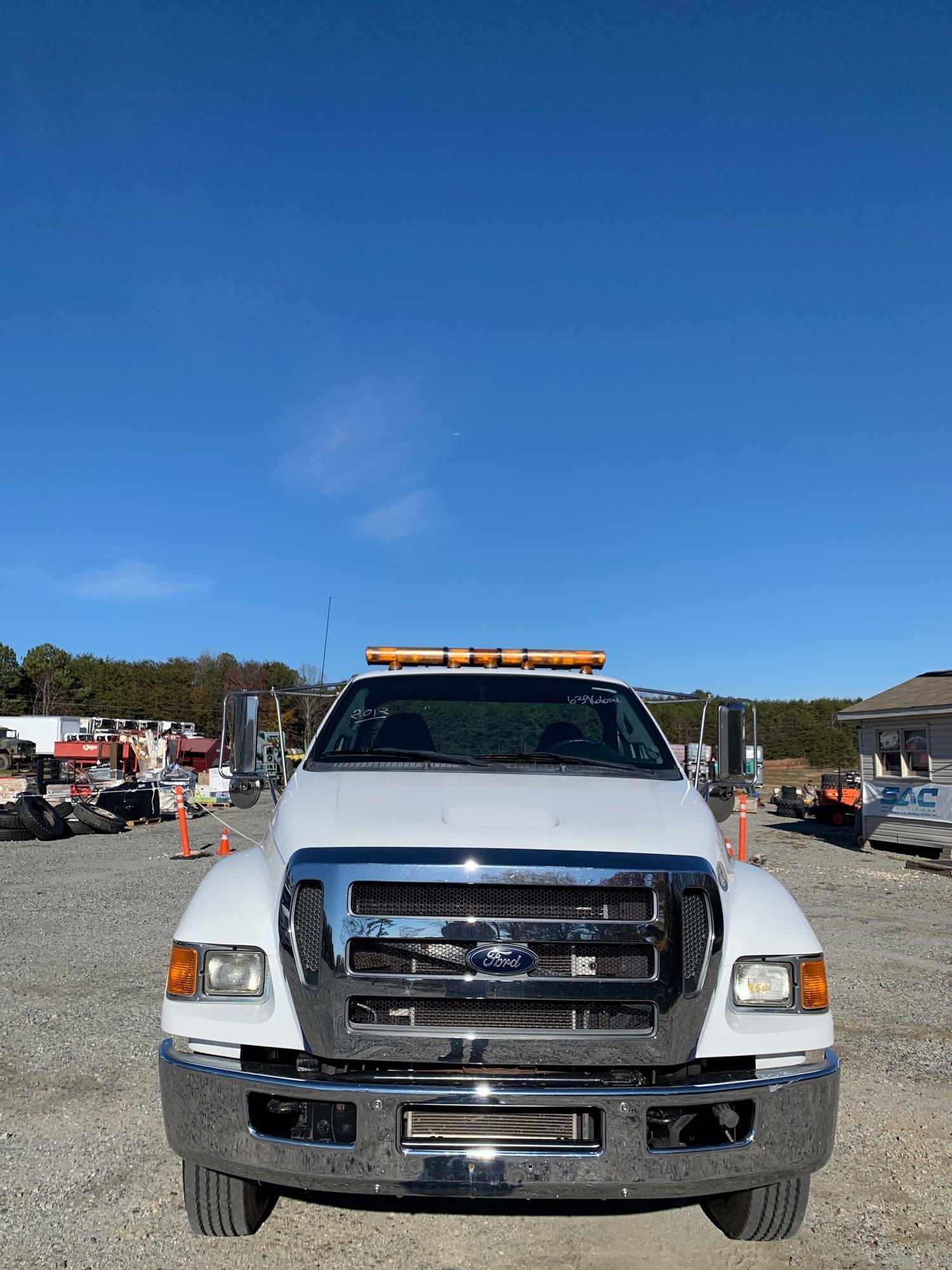 2012 Ford F750 XL S/A Rollback Truck