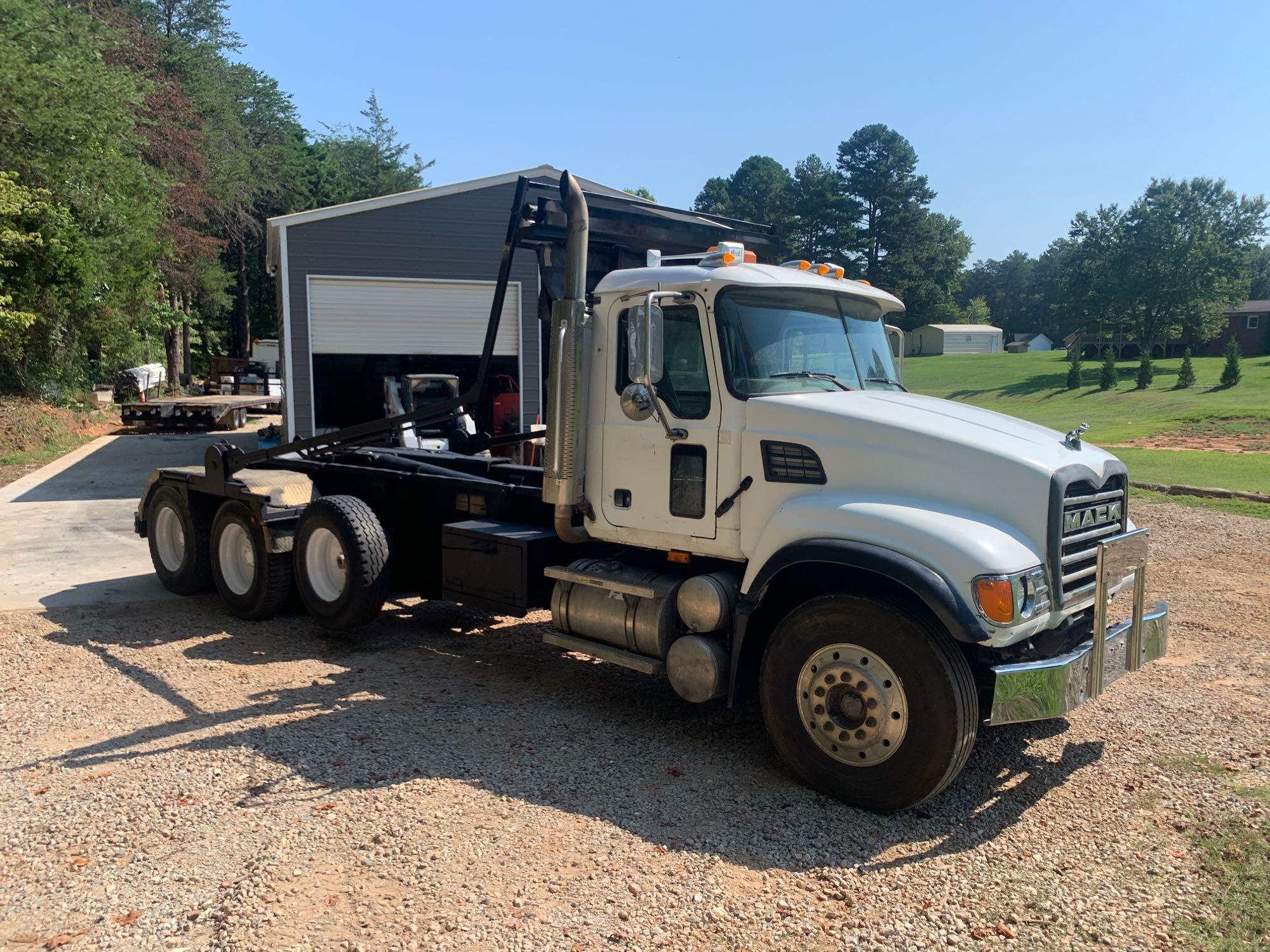 2005 Mack Granite CV713 Tri/A Rolloff Truck