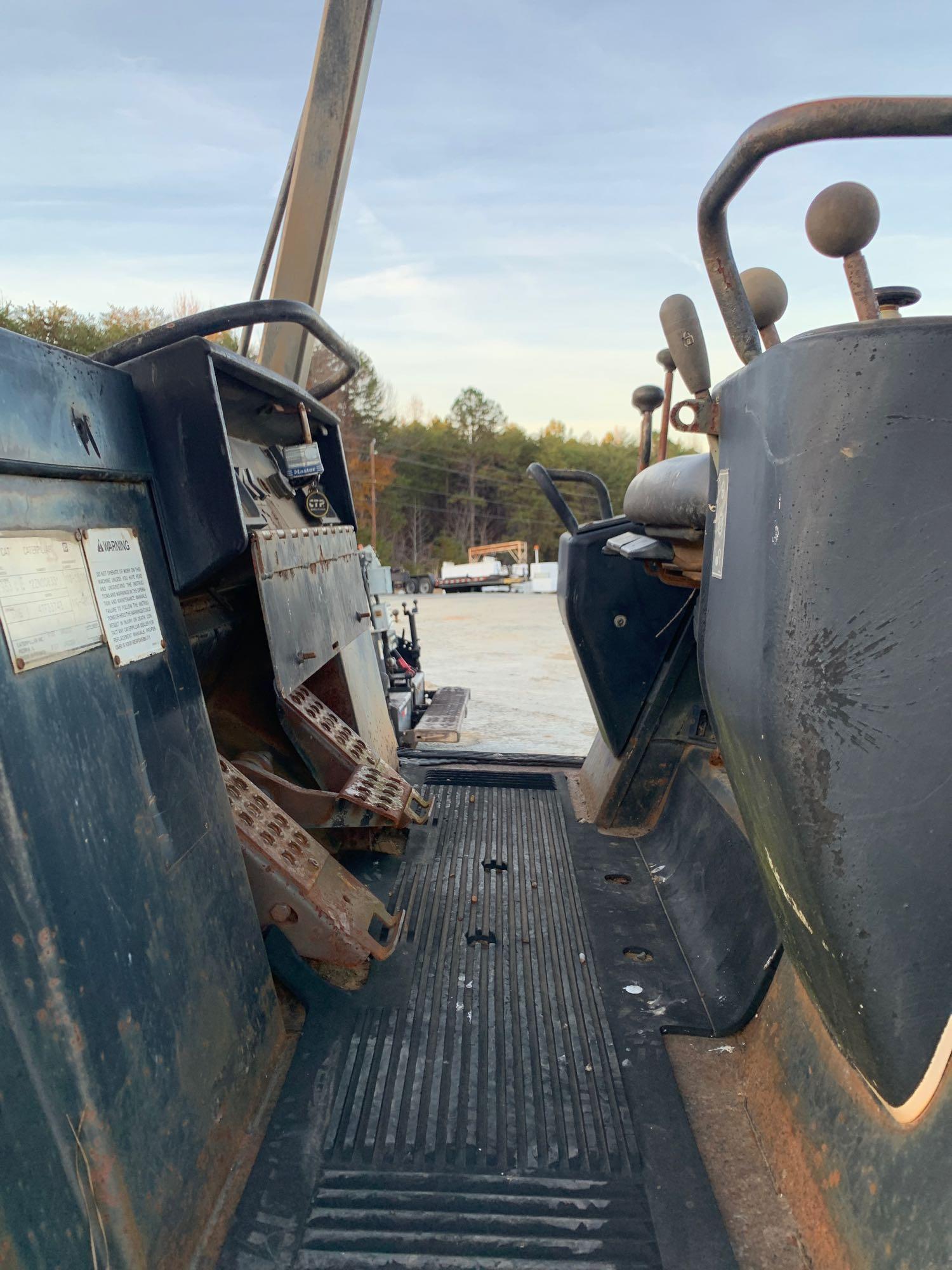 Caterpillar 953C Crawler Loader