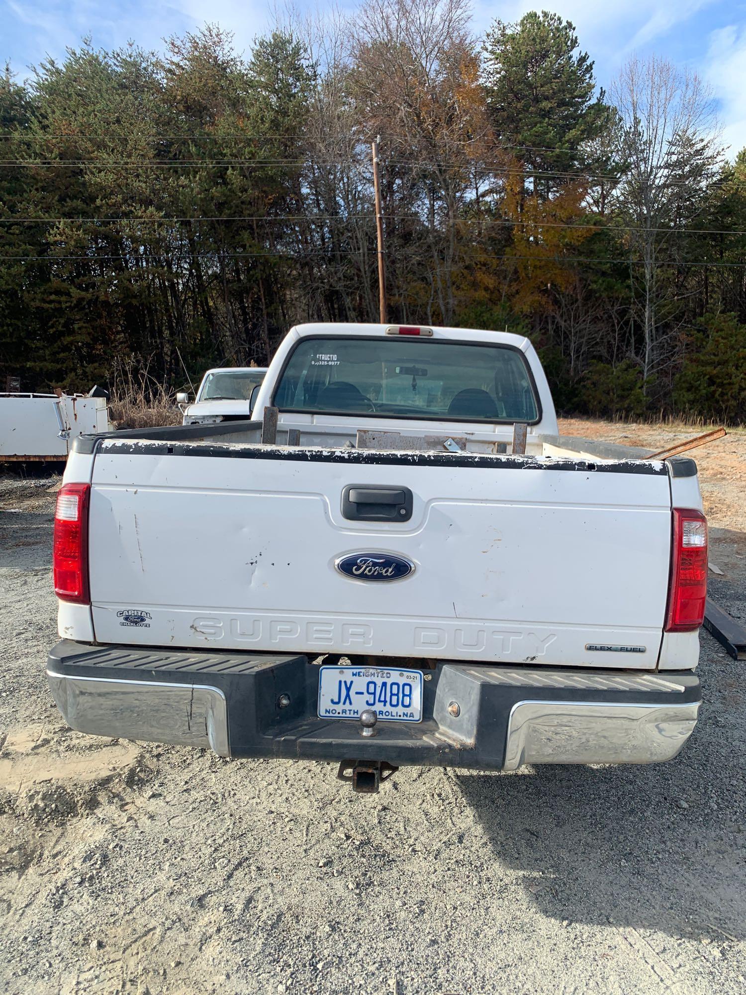 2004 FORD F350 Truck