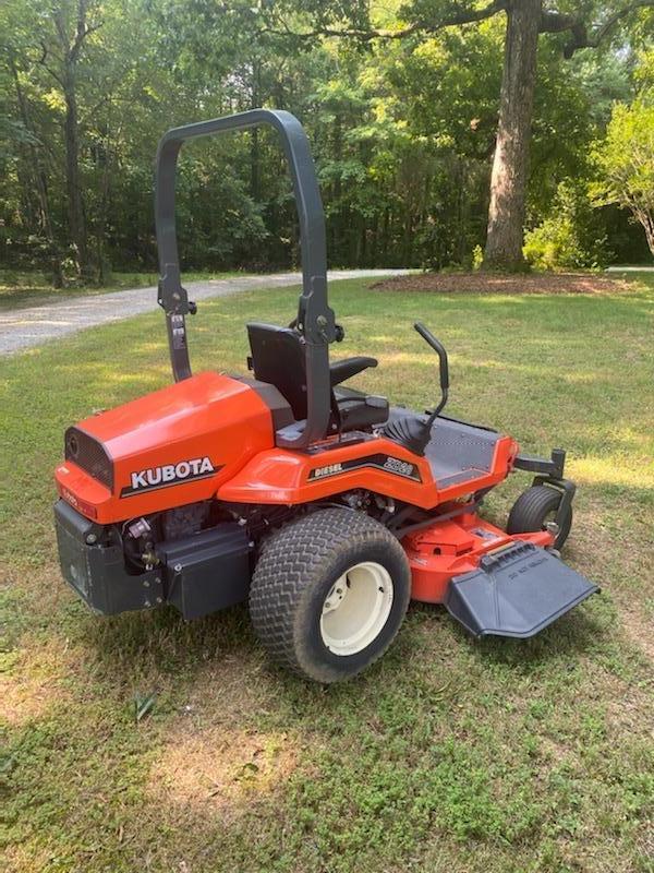 Kubota ZD28 Zero Turn Mower