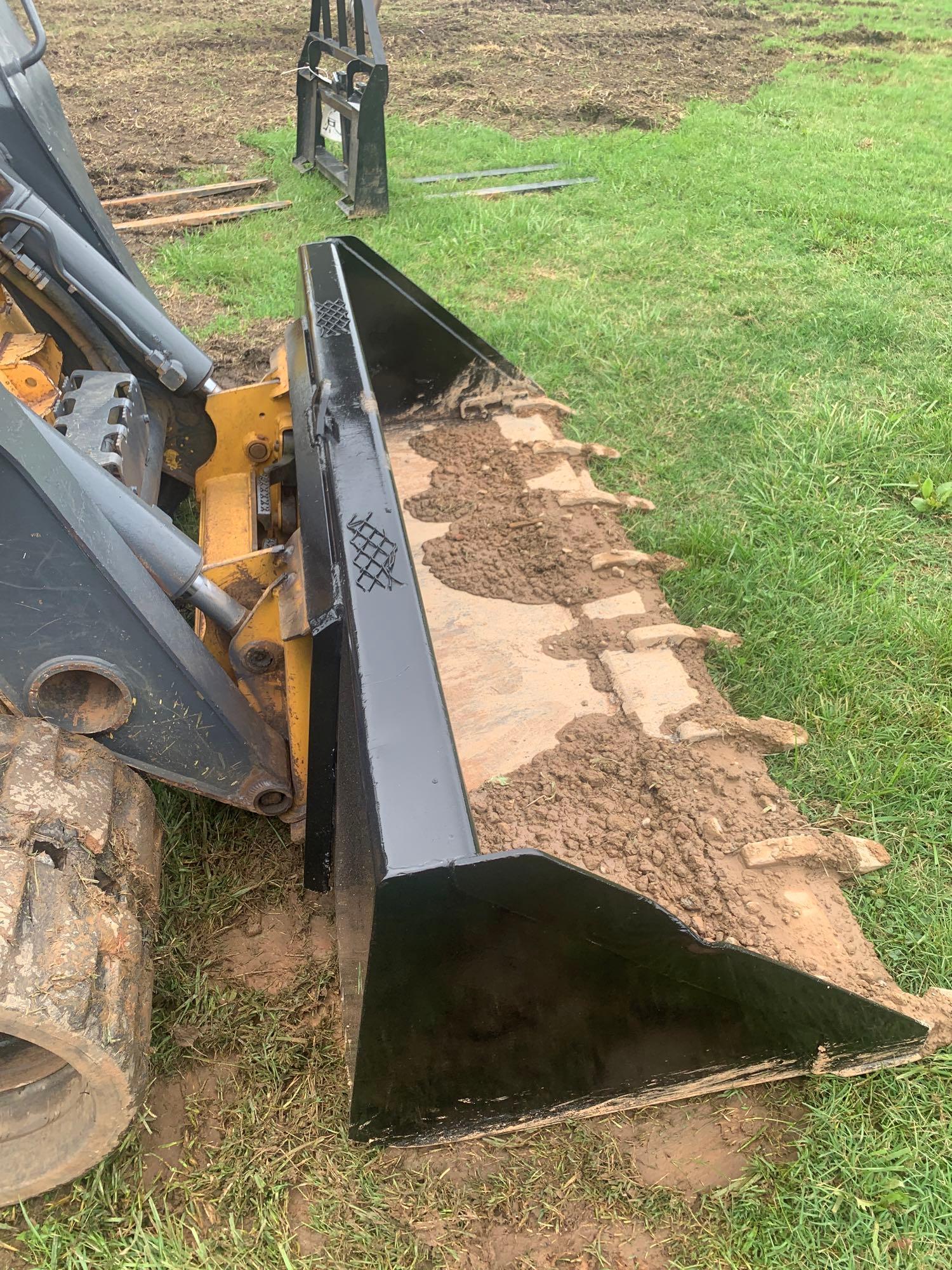 2011 JOHN DEERE 329DT CRAWLER SKID STEER