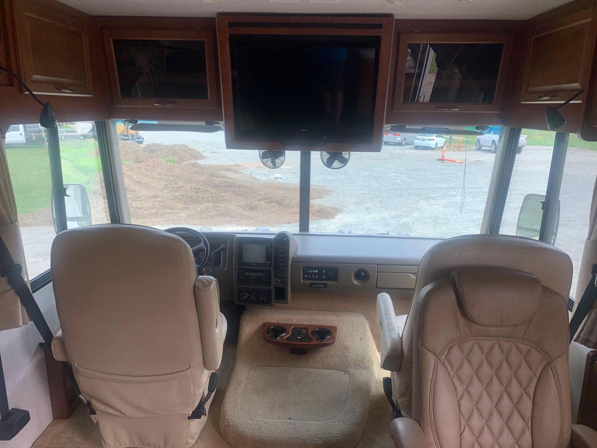 2004 FLEETWOOD BOUNDER 35E RECREATIONAL VEHICLE