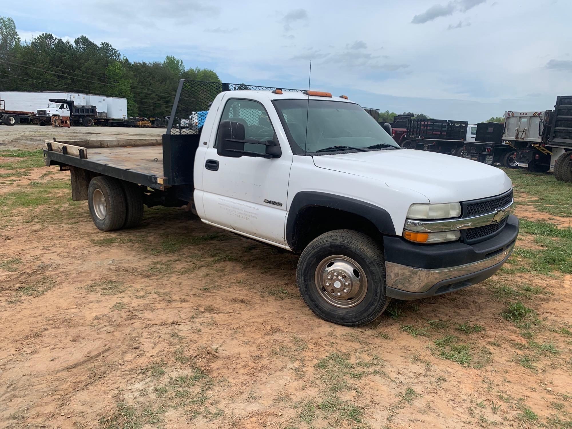 2001 CHEVROLET 3500 11FT FLATBED BODY