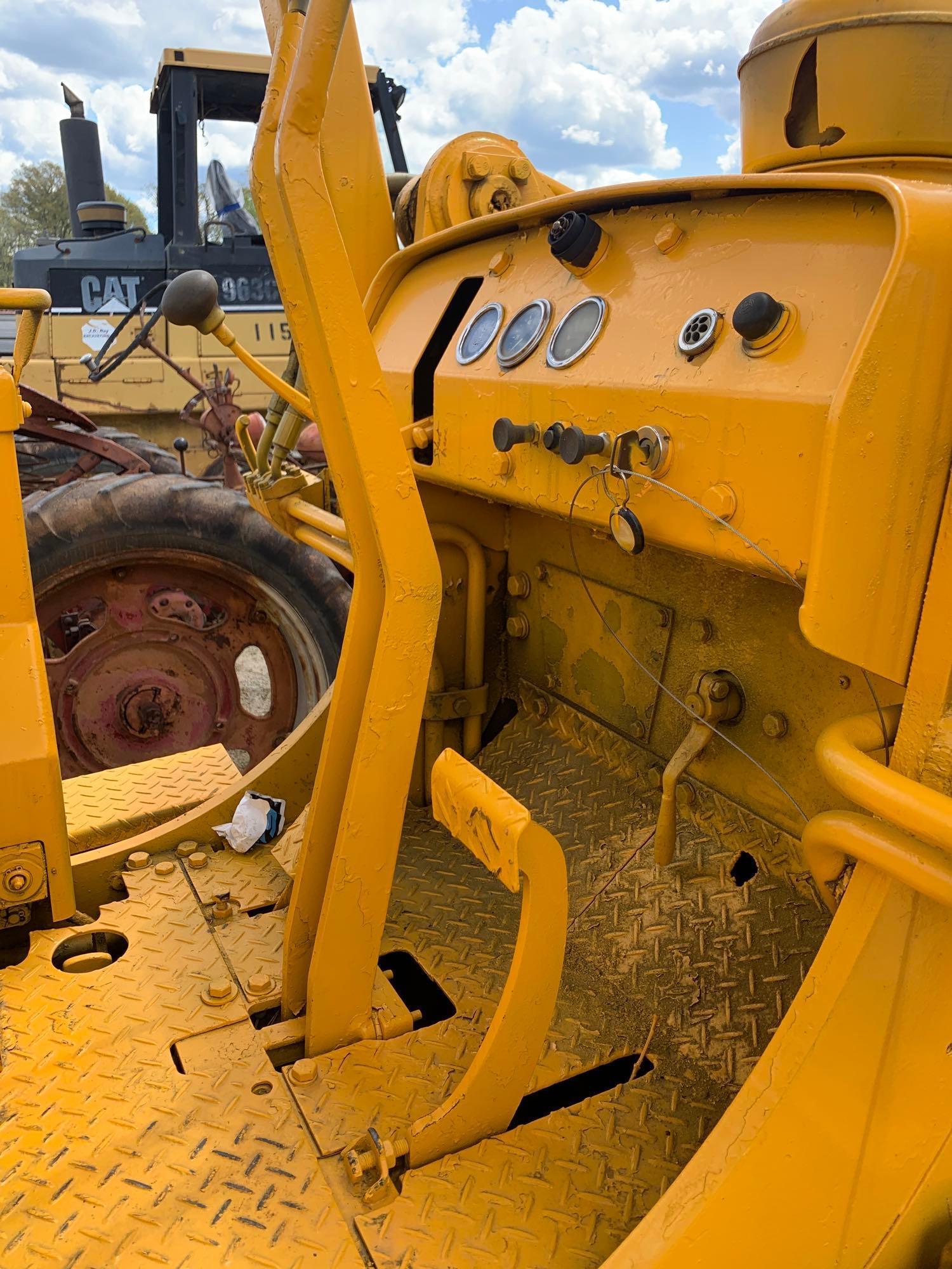 KOMATSU D31S-15 CRAWLER LOADER