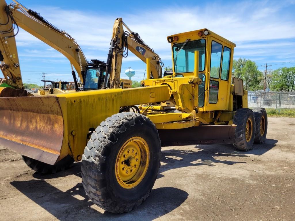 JOHN DEERE 570A MOTOR GRADER