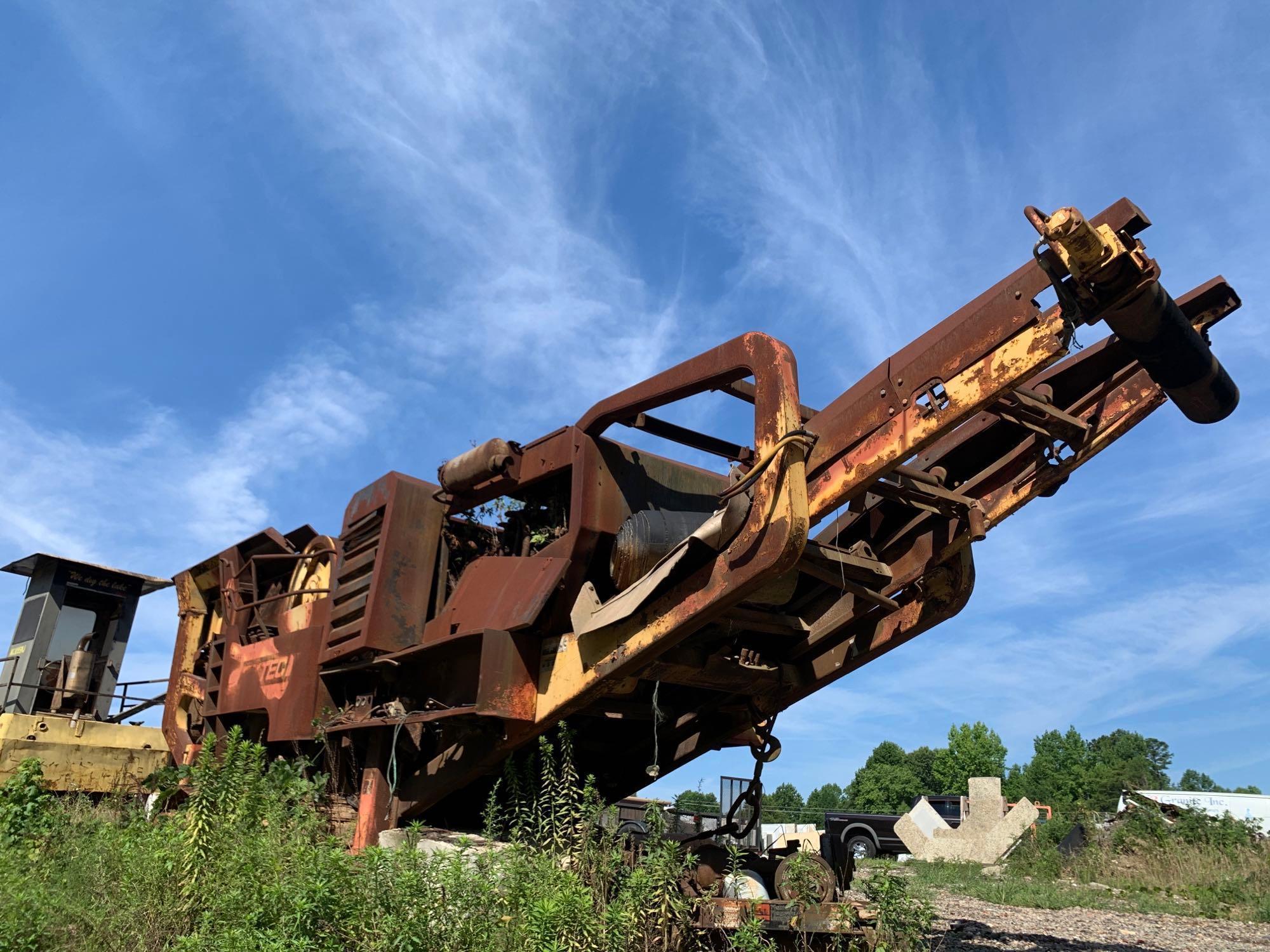 EXTEC JAW CRUSHER & DOLLY.