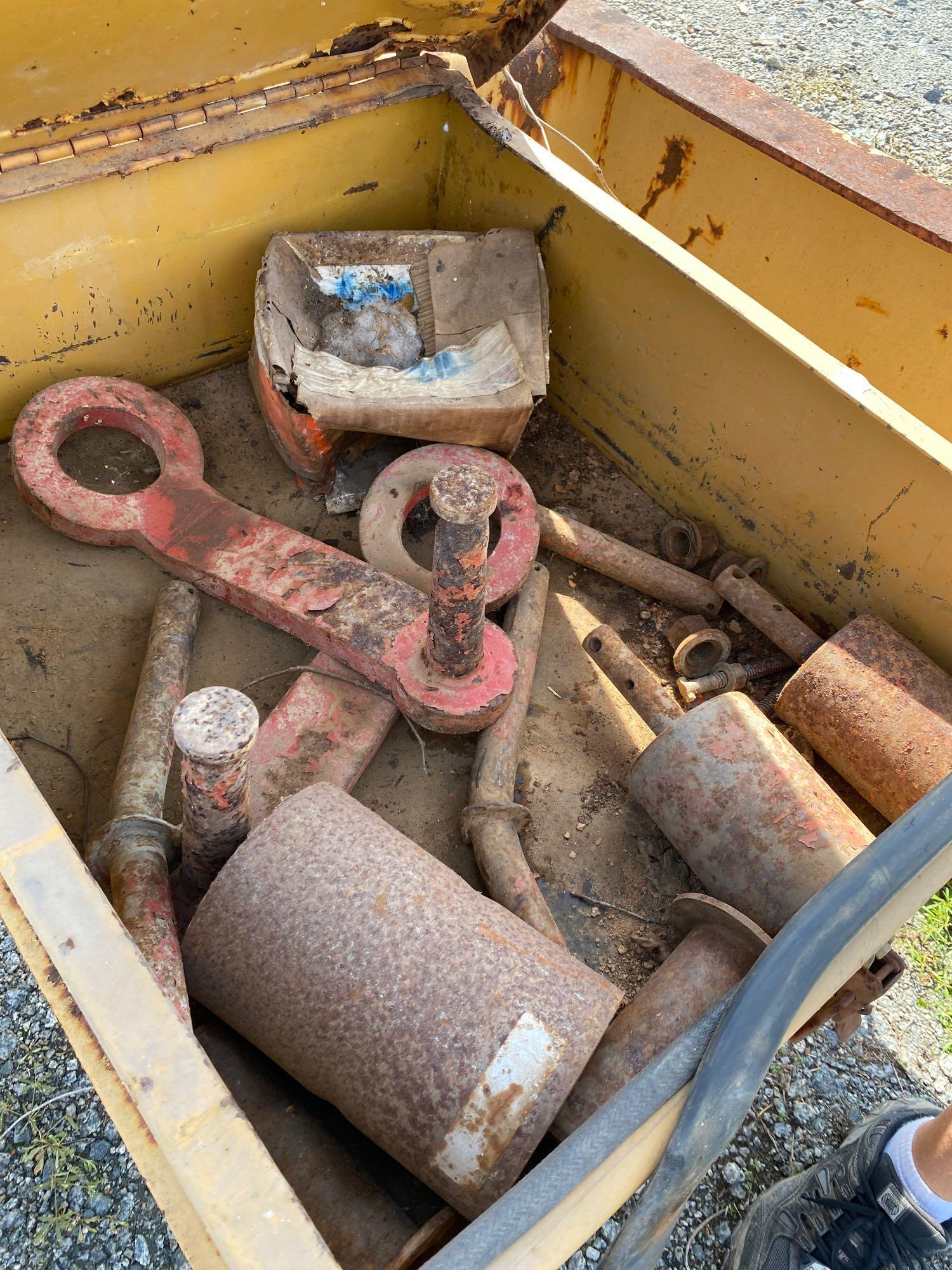 EXTEC JAW CRUSHER & DOLLY.