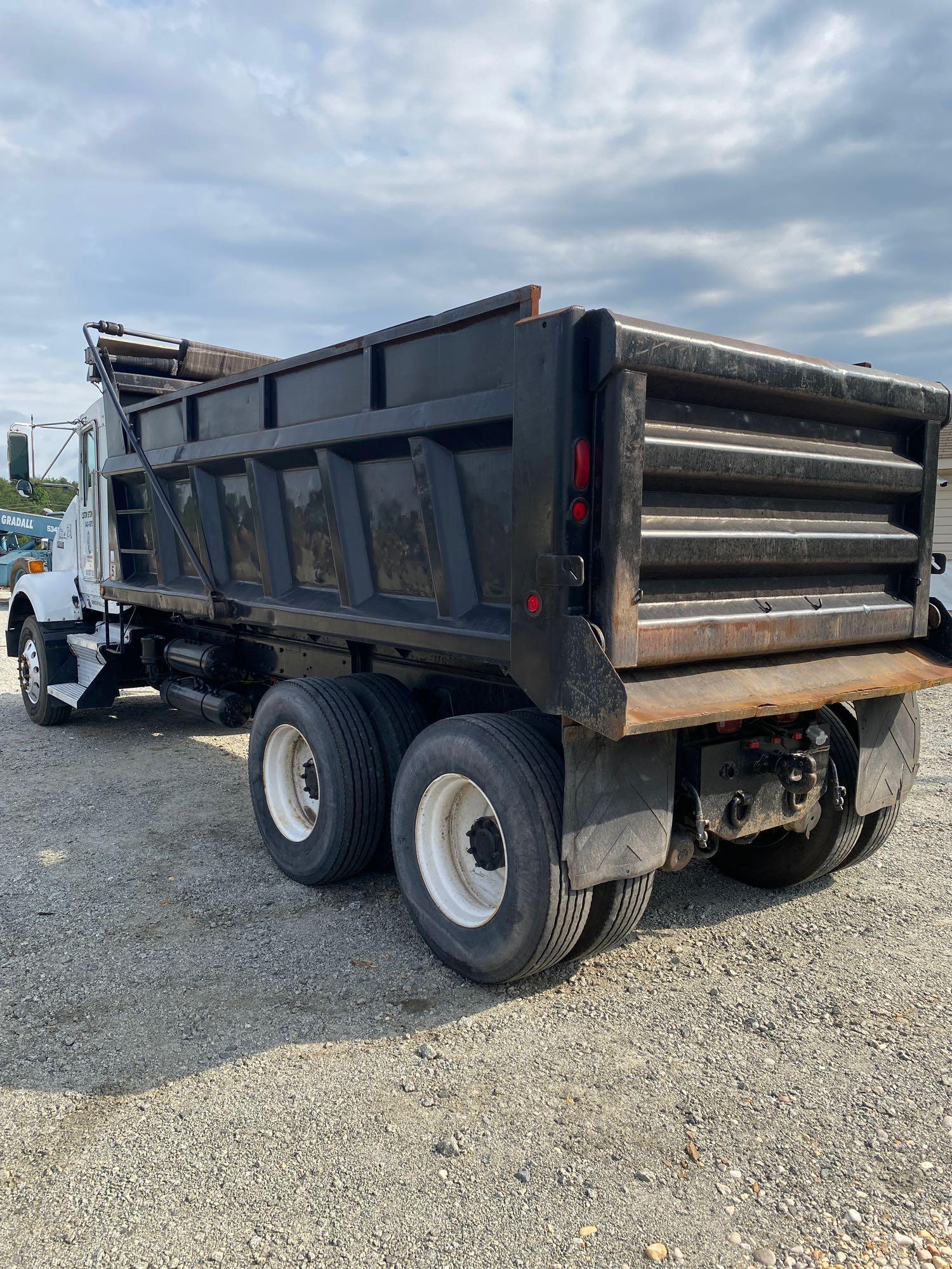 1999 KENWORTH T800 T/A DUMP TRUCK