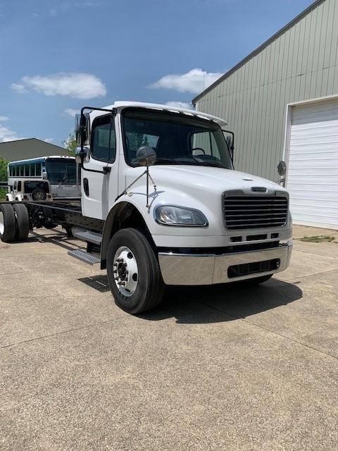 2016 Freightliner M2 S/A CAB & CHASSIS TRUCK