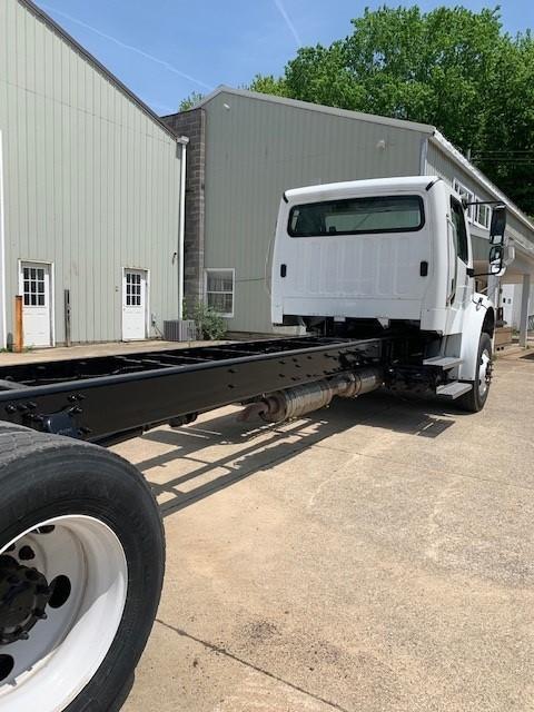 2016 Freightliner M2 S/A CAB & CHASSIS TRUCK