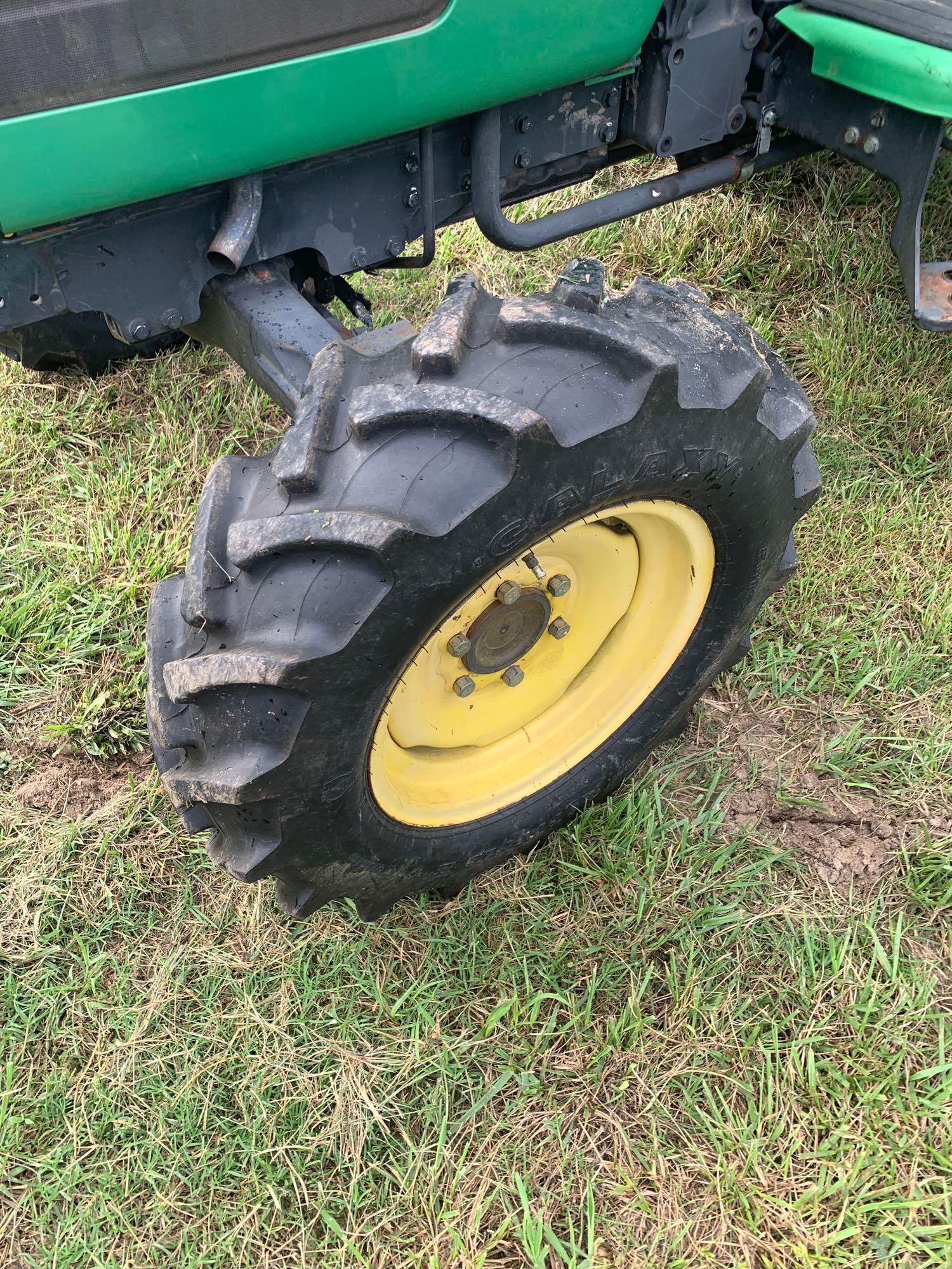 JOHN DEERE 4500 4WD TRACTOR