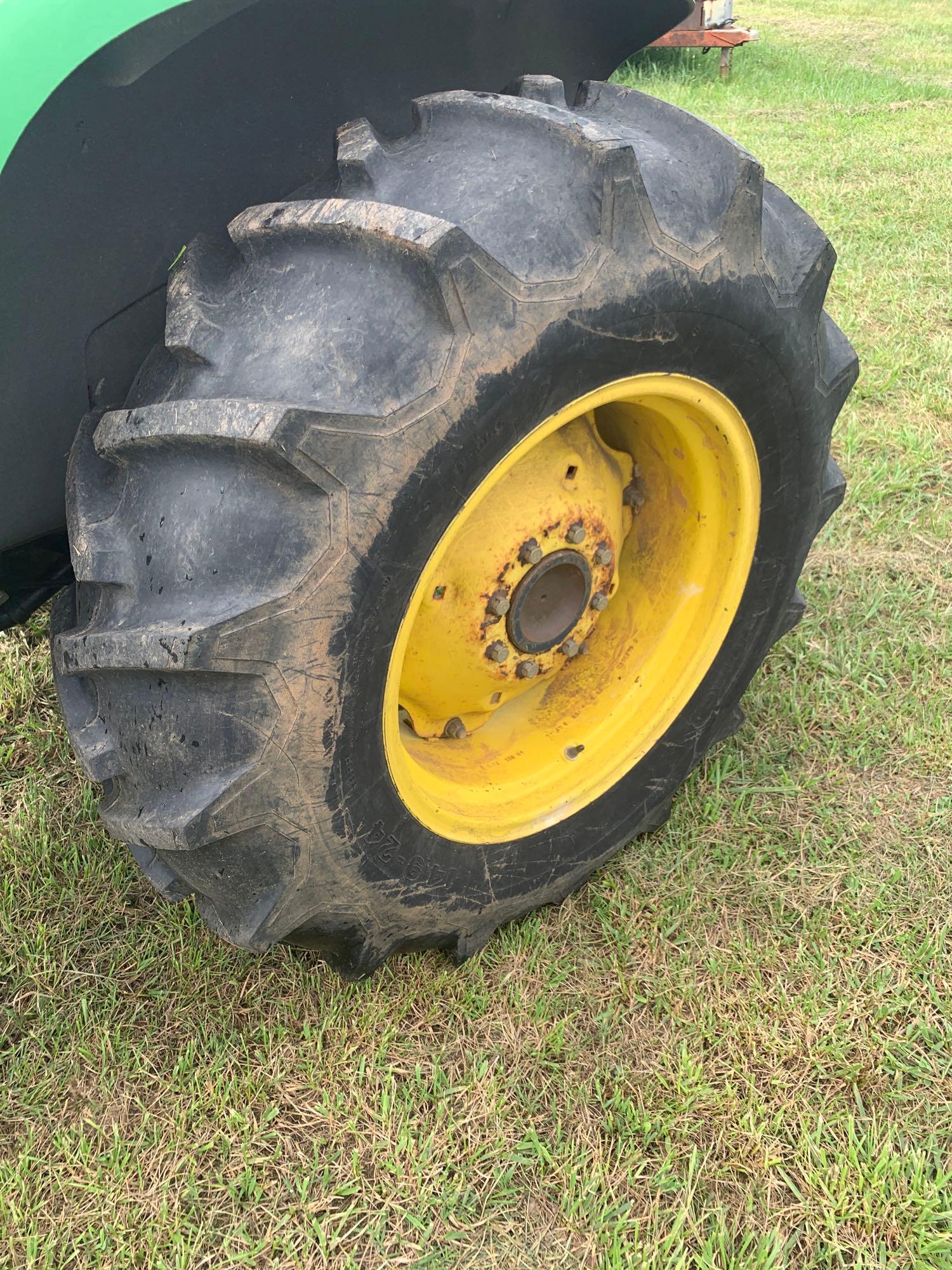 JOHN DEERE 4500 4WD TRACTOR