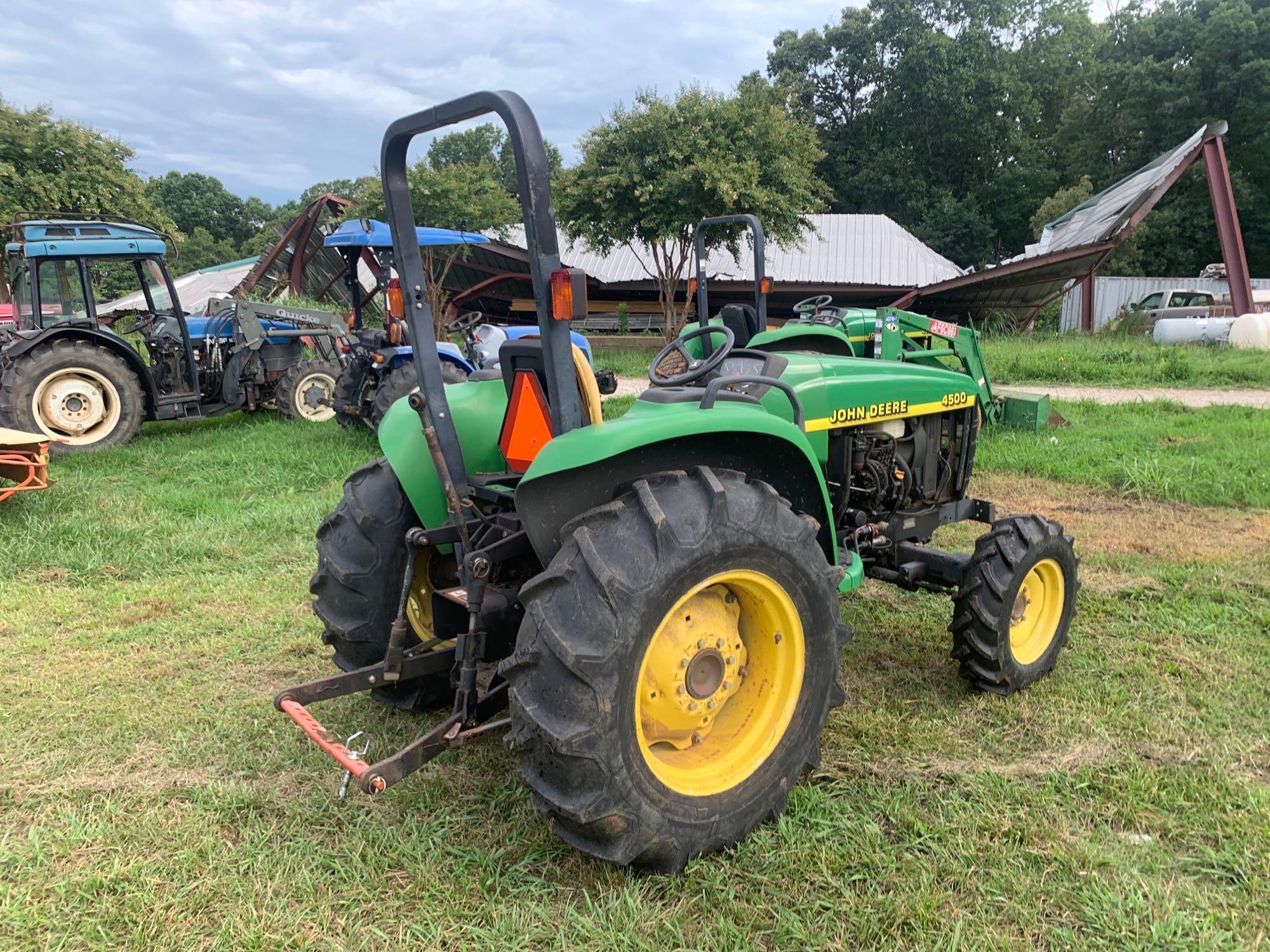 JOHN DEERE 4500 4WD TRACTOR