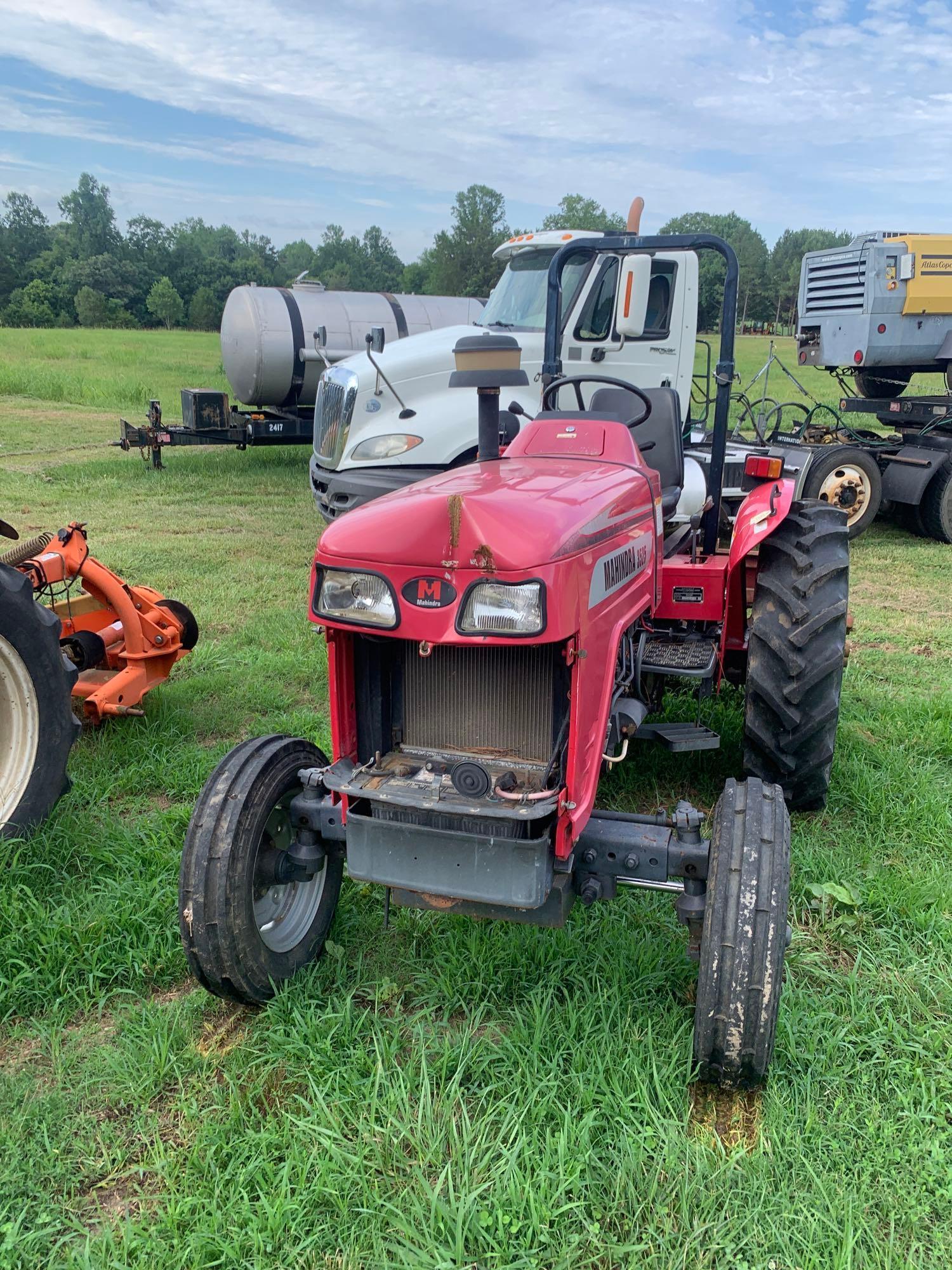 MAHINDRA 3525 Tractor