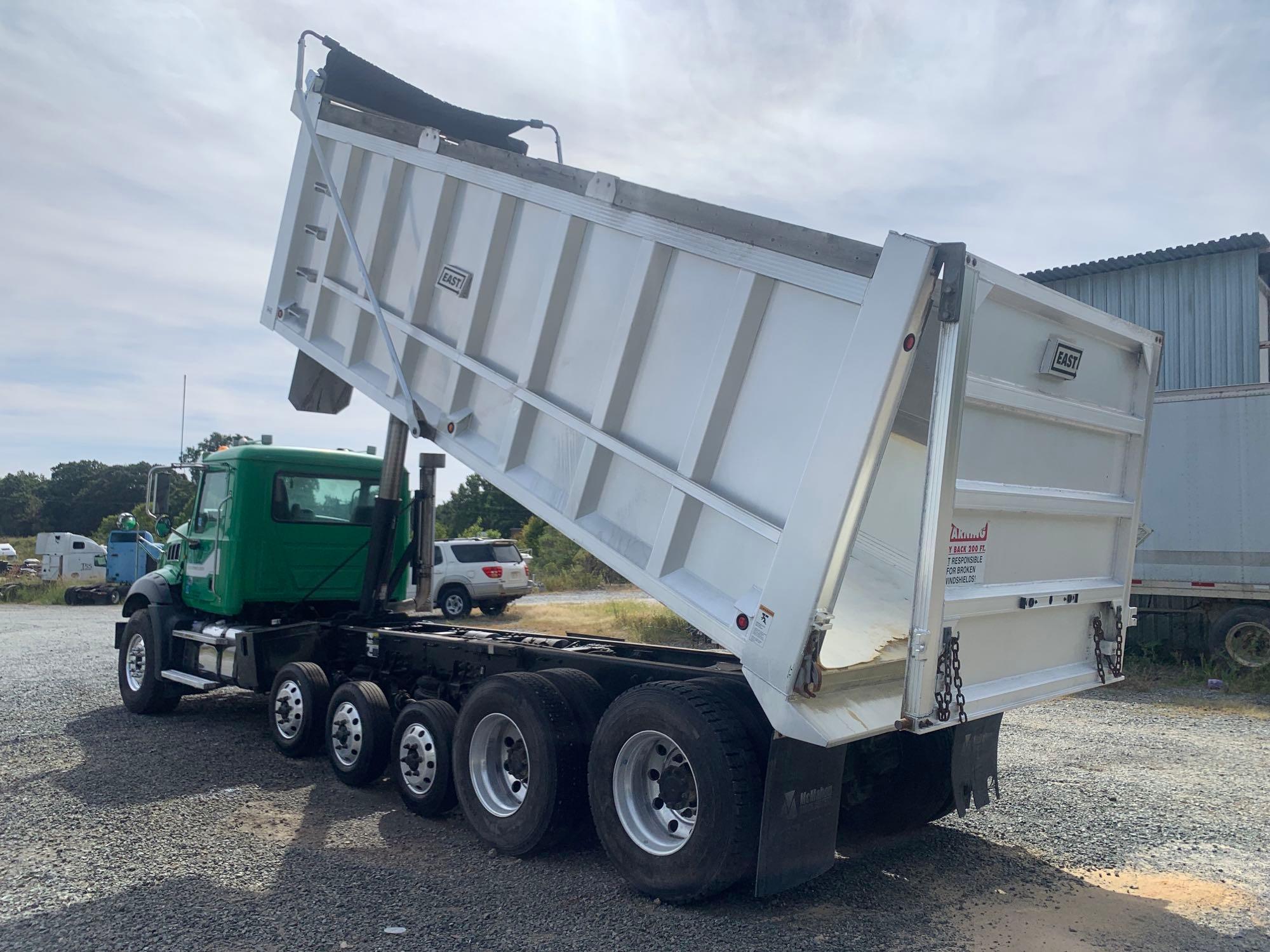 2014 MACK GRANITE GU813 QUINT/A DUMP TRUCK