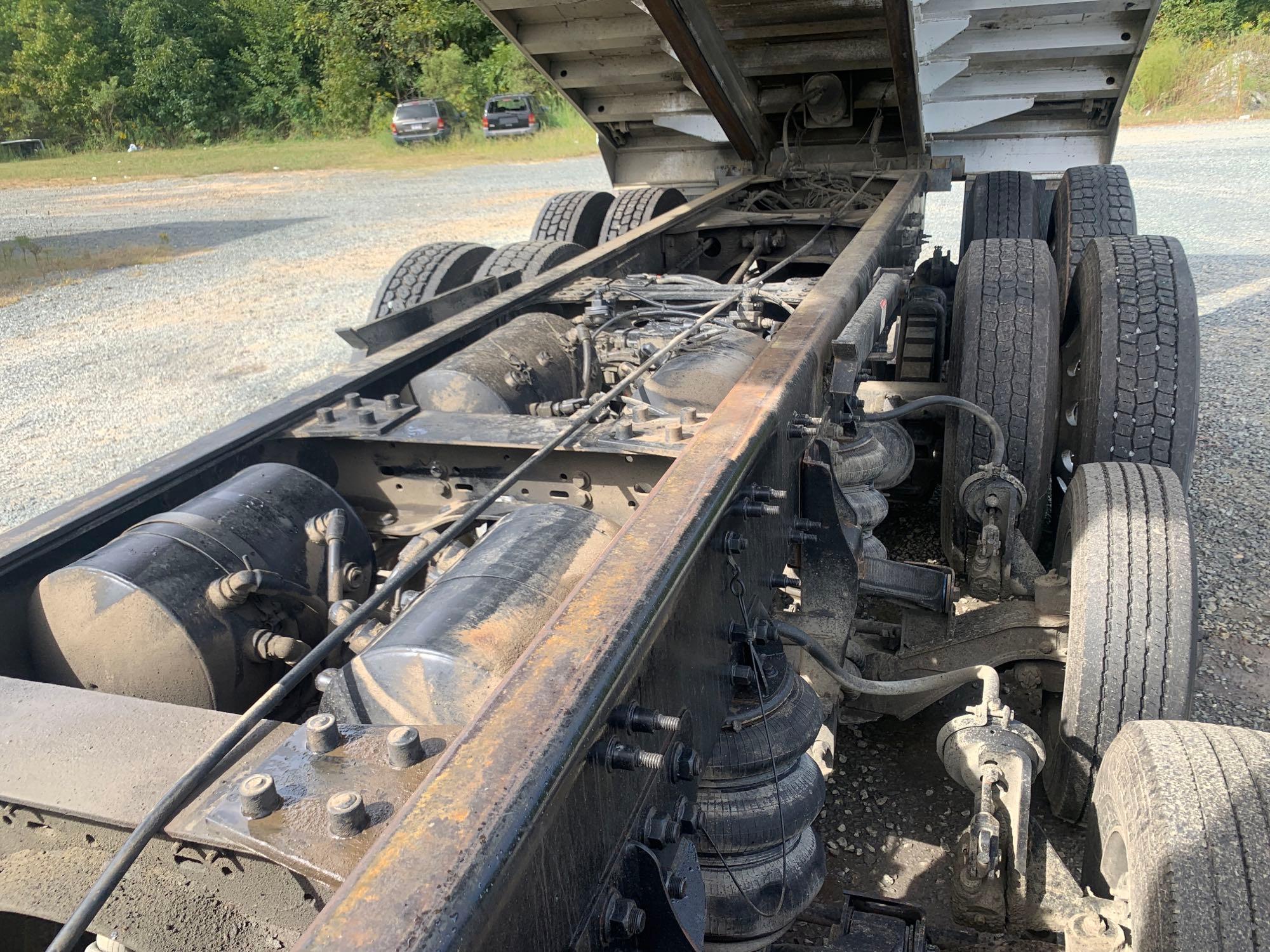 2014 MACK GRANITE GU813 QUINT/A DUMP TRUCK