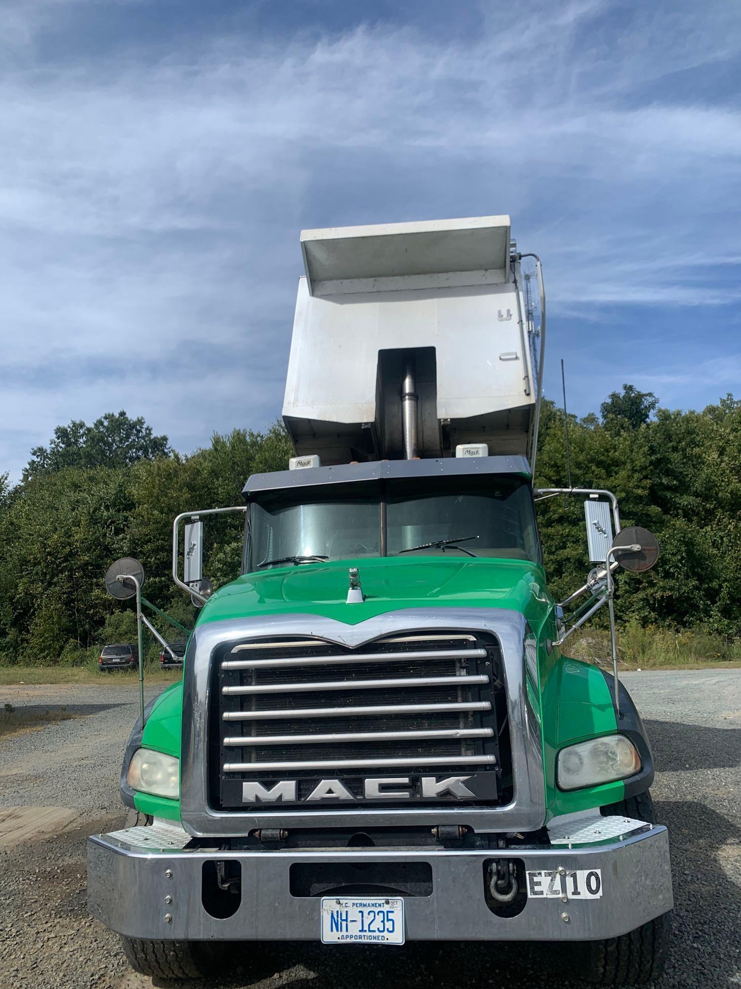 2014 MACK GRANITE GU813 QUINT/A DUMP TRUCK