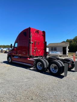 2012 Freightliner Cascadia T/A Sleeper Truck Tractor