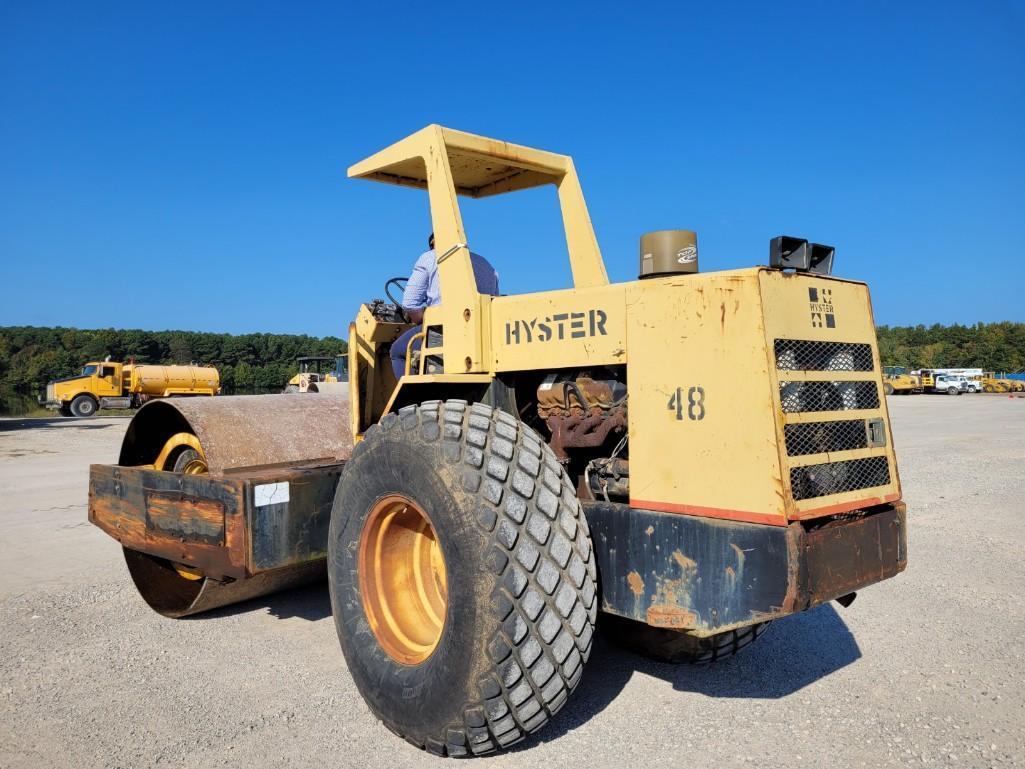 HYSTER C850B VIBRATORY ROLLER