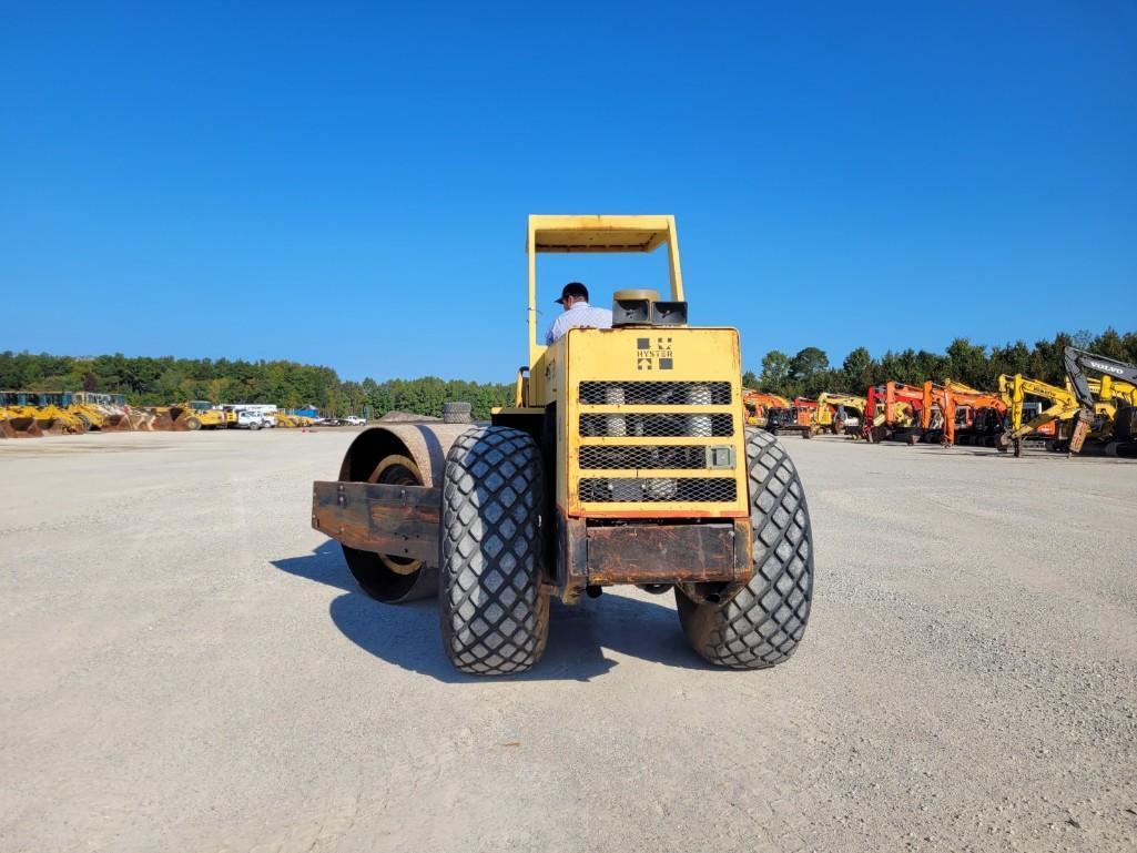 HYSTER C850B VIBRATORY ROLLER