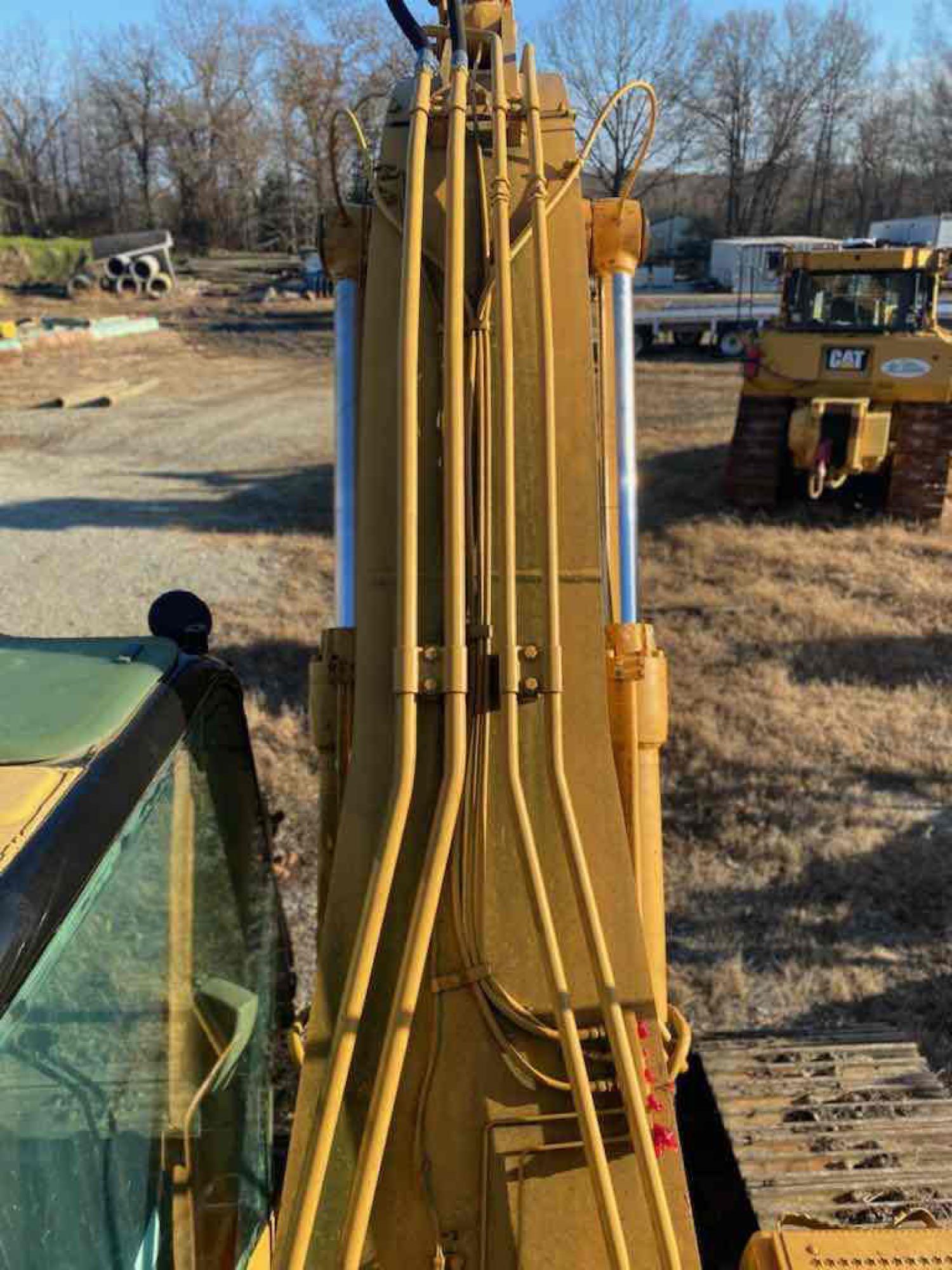 2004 CATERPILLAR 322CL HYDRAULIC EXCAVATOR