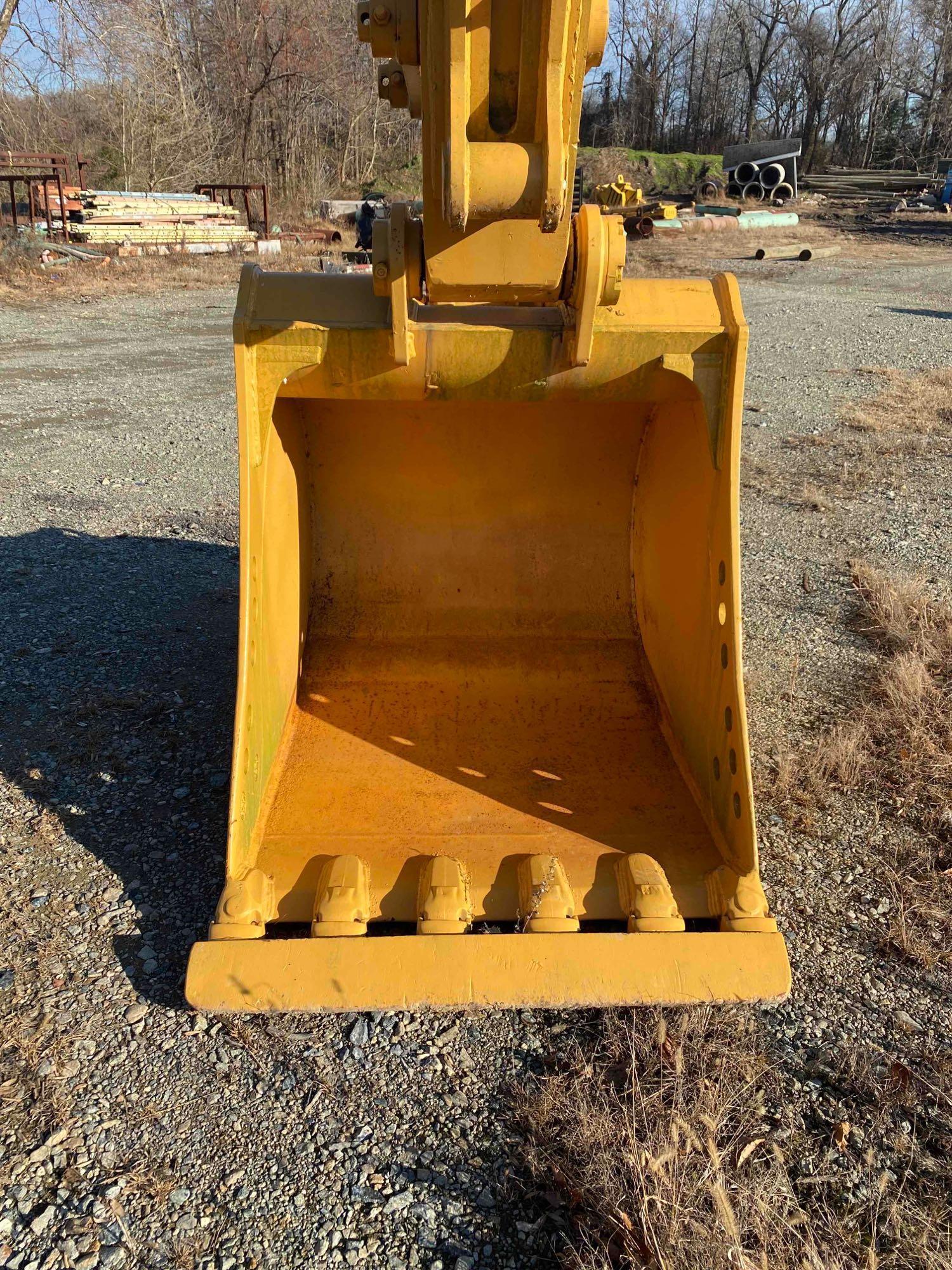 2004 CATERPILLAR 322CL HYDRAULIC EXCAVATOR