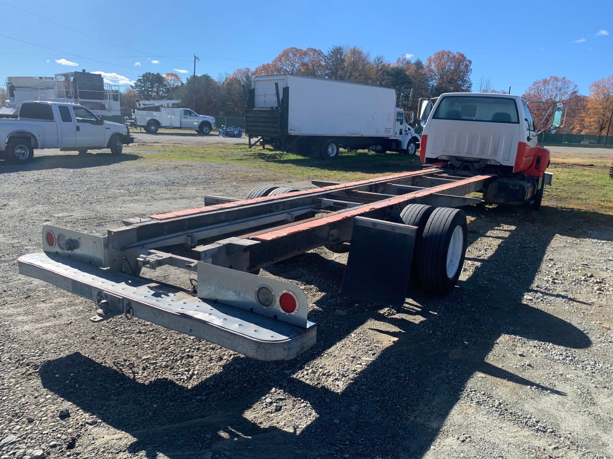 2000 GMC C6500 CAB AND CHASSIS TRUCK