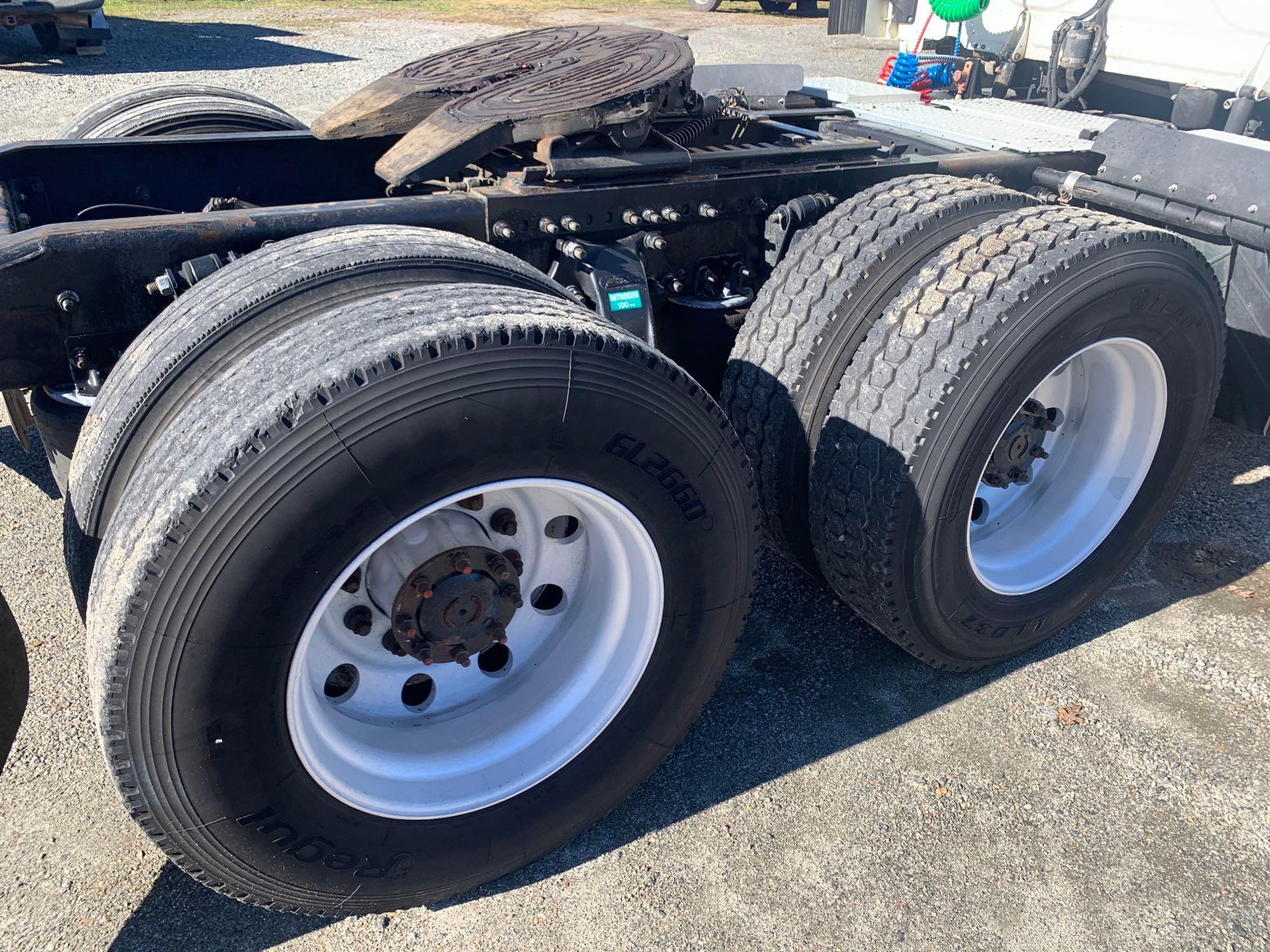 2011 FREIGHTLINER CASCADIA T/A SLEEPER TRUCK TRACTOR