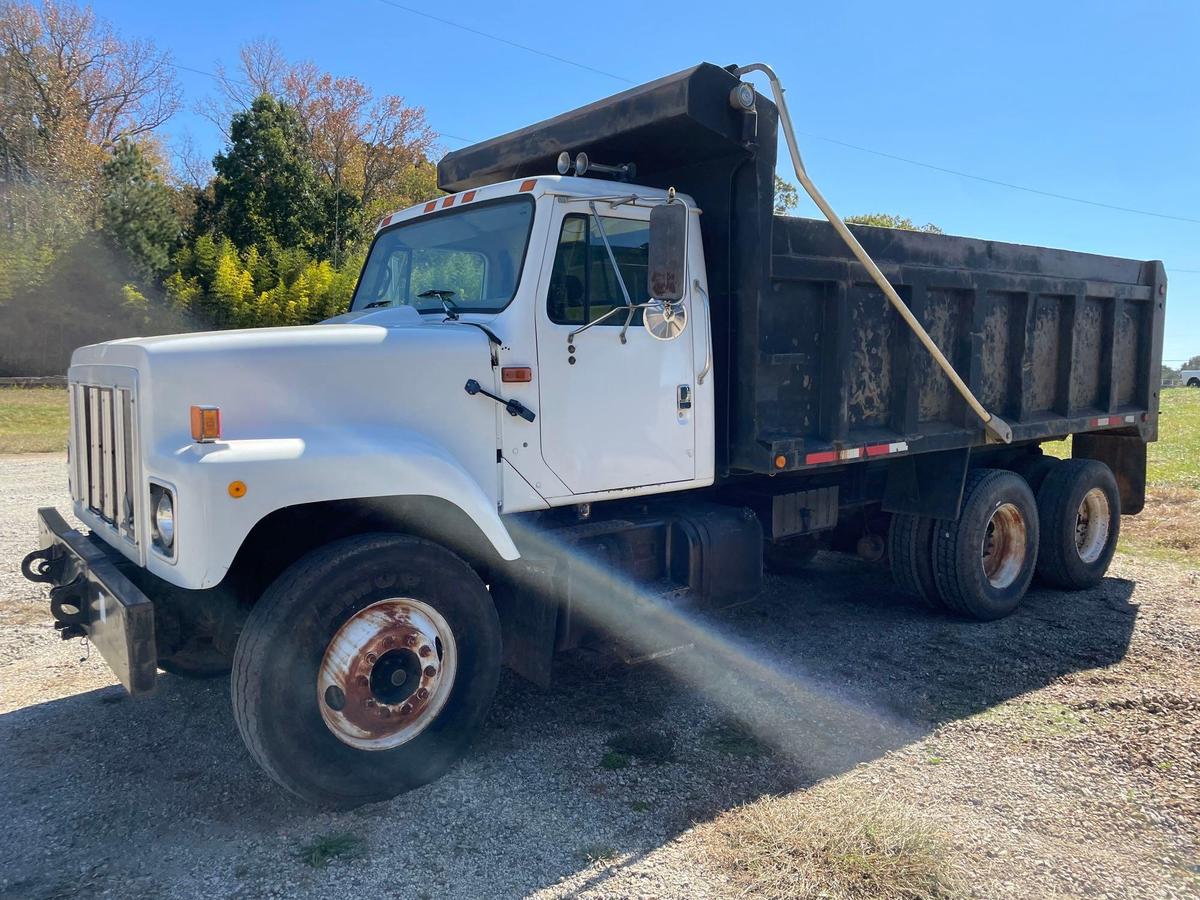 2002 International 2574 6x4 T/A Dump Truck