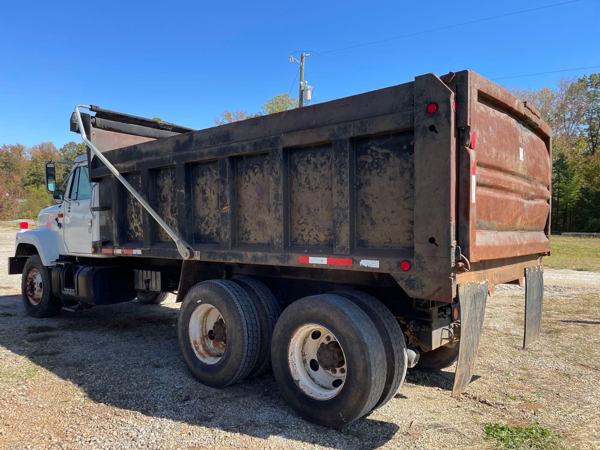 2002 International 2574 6x4 T/A Dump Truck