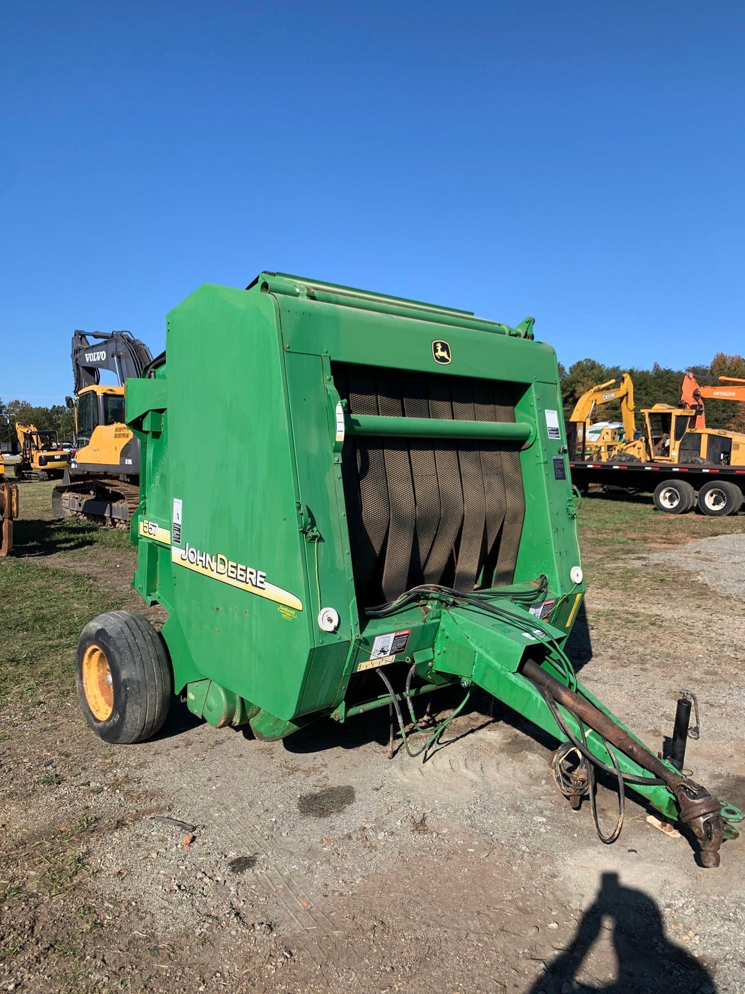 JOHN DEERE 557 5x5 ROUND BALER