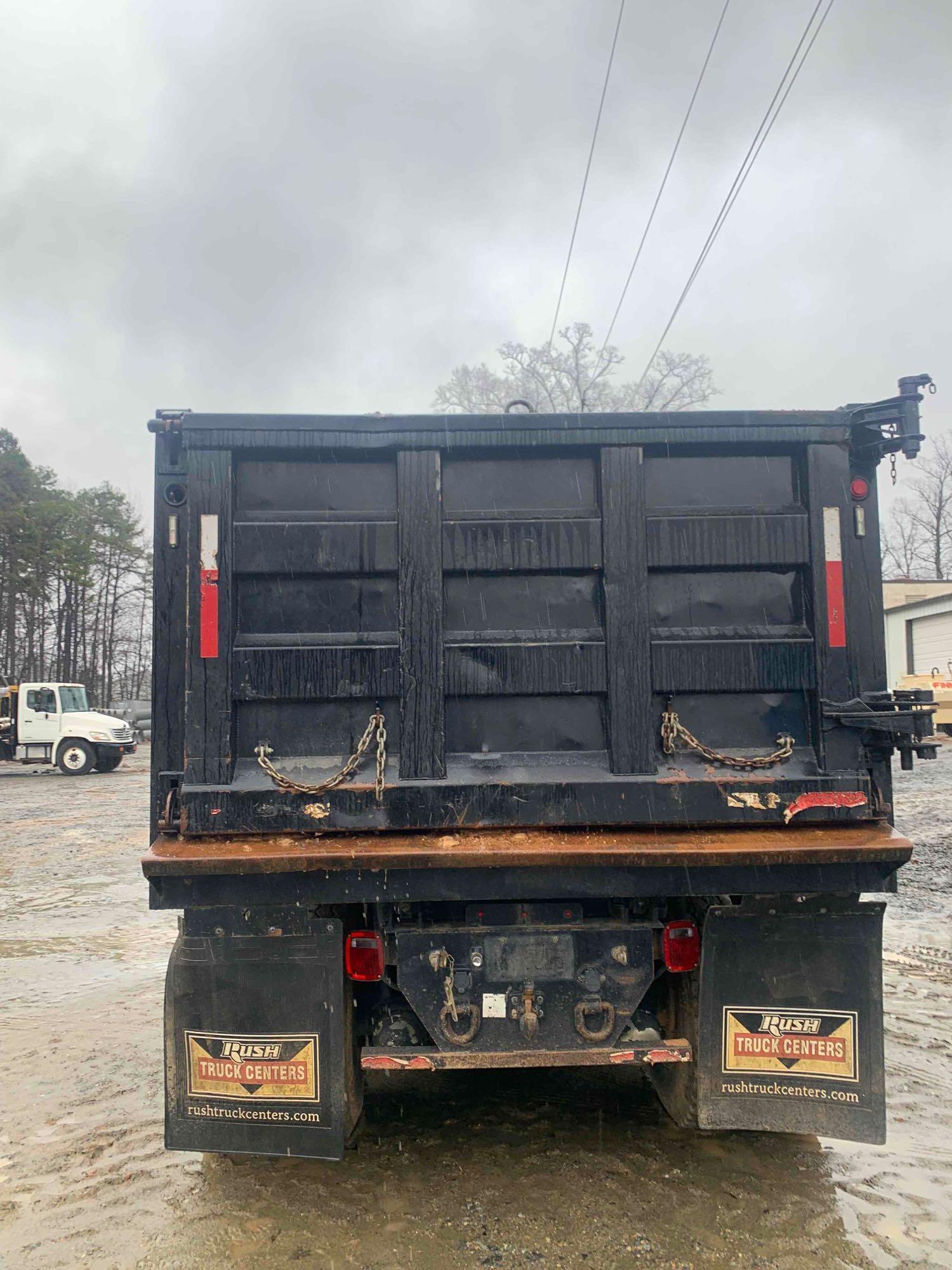 2018 INTERNATIONAL HX515 6X4 TRI AXLE DUMP TRUCK (LOW MILES)