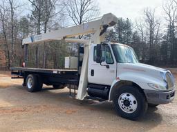 2006 INTERNATIONAL 4200 S/A 18 TON NATIONAL 500E BOOM TRUCK - LOW MILES GREAT SHAPE