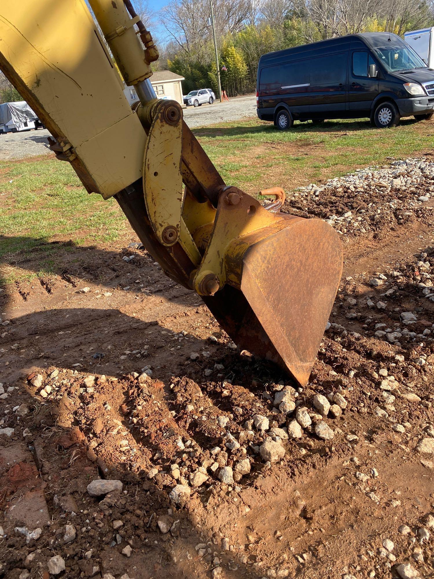 Caterpillar 416 TURBO 4x4 Loader Backhoe - SELLING ABSOLUTE