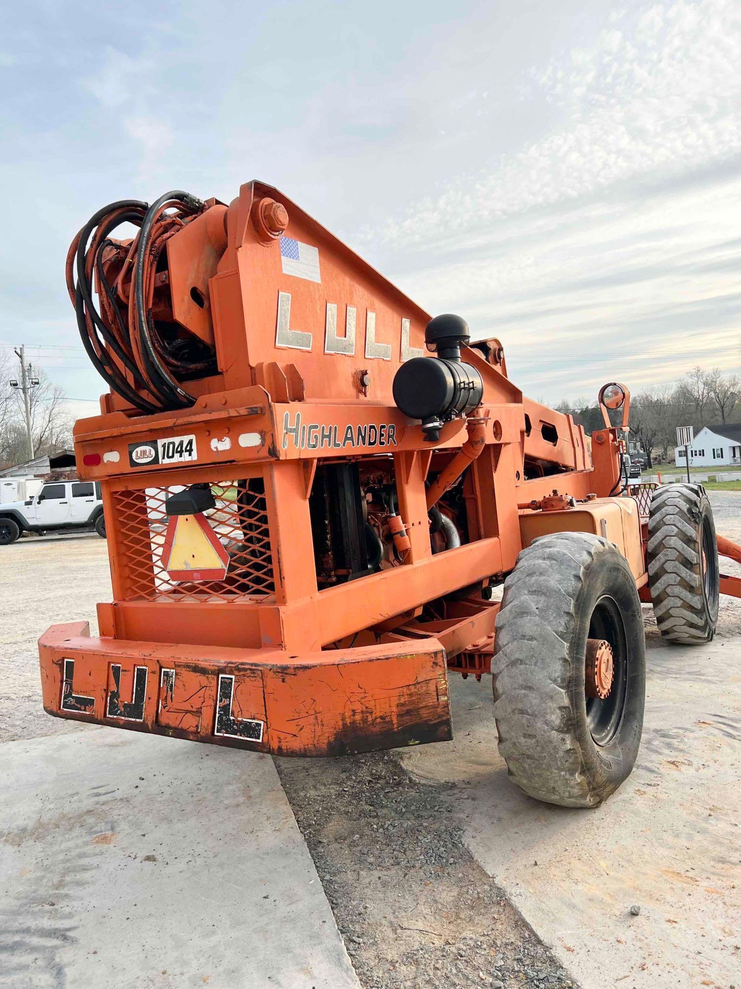 LULL 1044C HIGHLANDER 4X4 10000LB TELEHANDLER