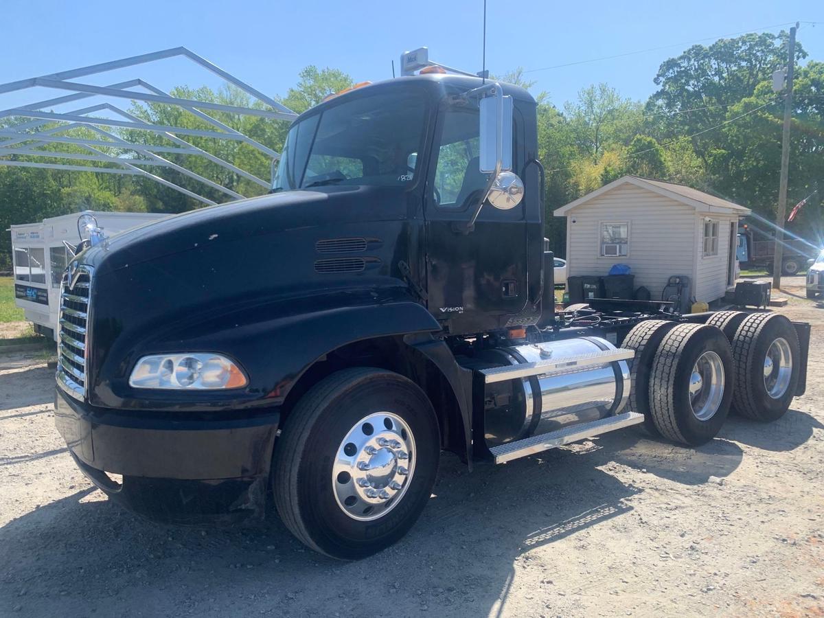 2005 MACK CXN613 T/A TRUCK TRACTOR