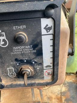 ALLIS-CHALMERS 8010 Enclosed Cab 2WD Farm Tractor