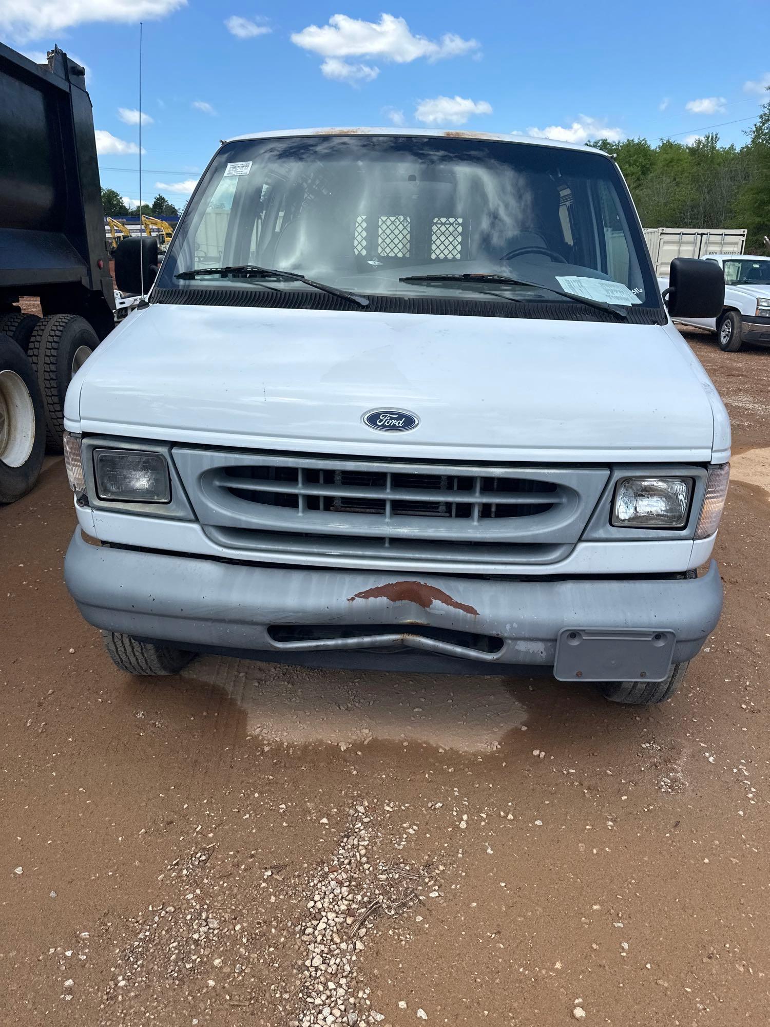 1998 FORD E-250 CARGO VAN