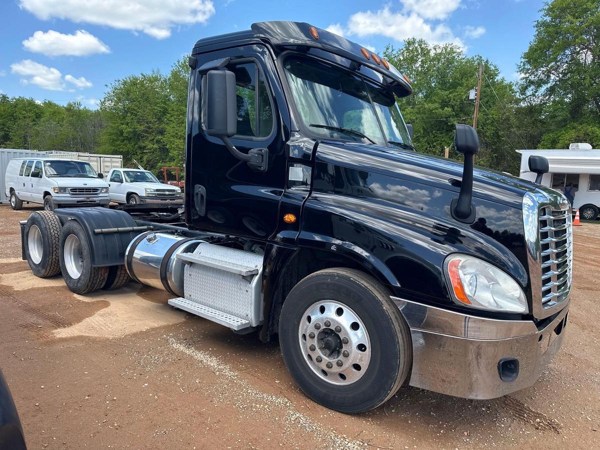 2015 FREIGHTLINER CASCADIA 125 T/A TRUCK TRACTOR