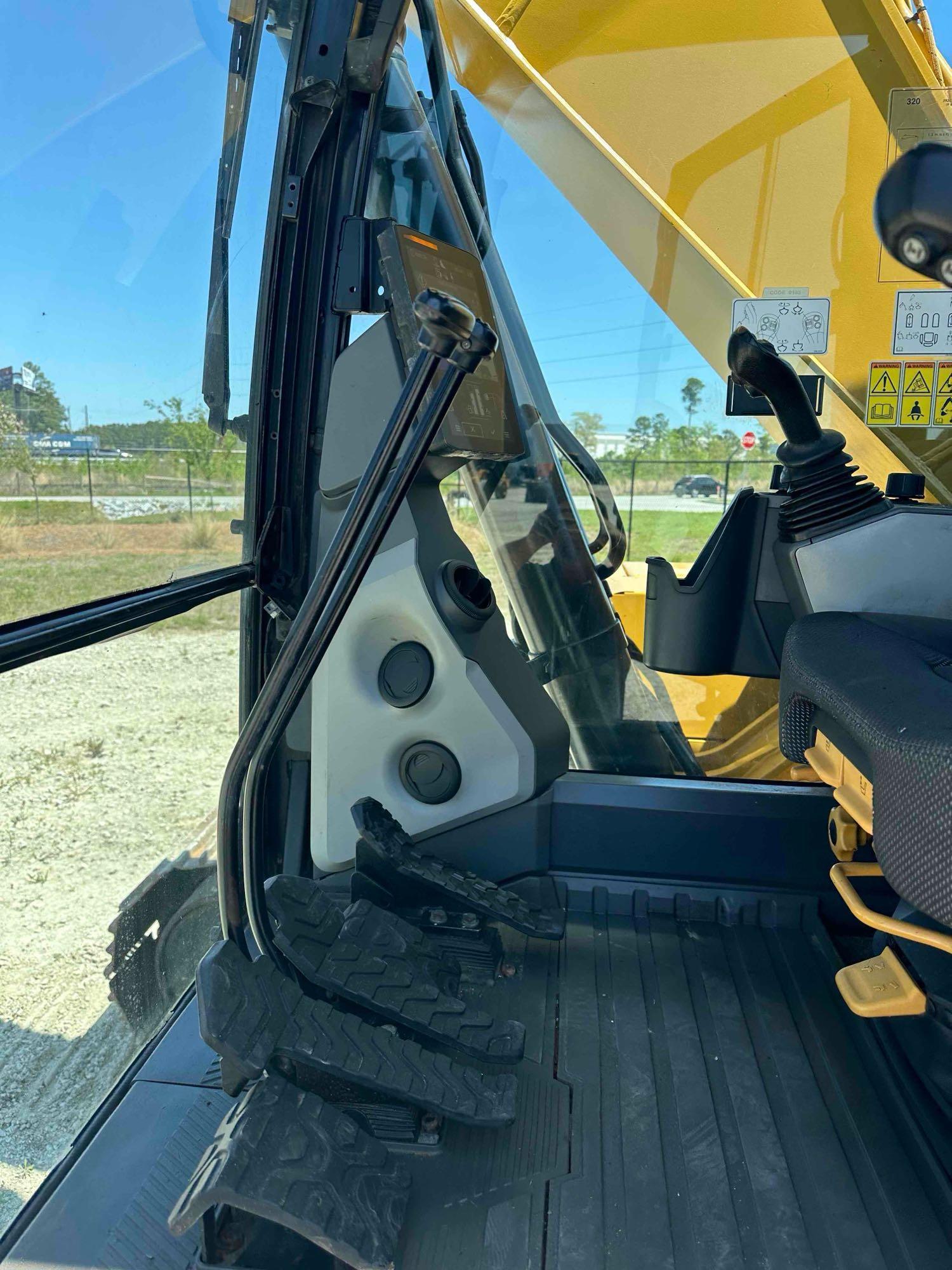 2019 CATERPILLAR 320 HYDRAULIC EXCAVATOR