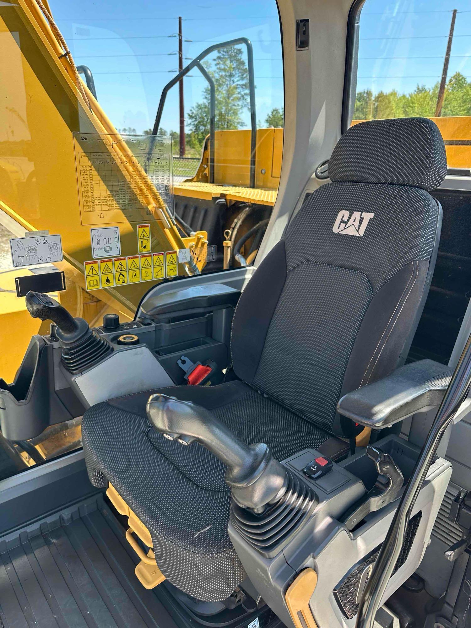 2019 CATERPILLAR 320 HYDRAULIC EXCAVATOR